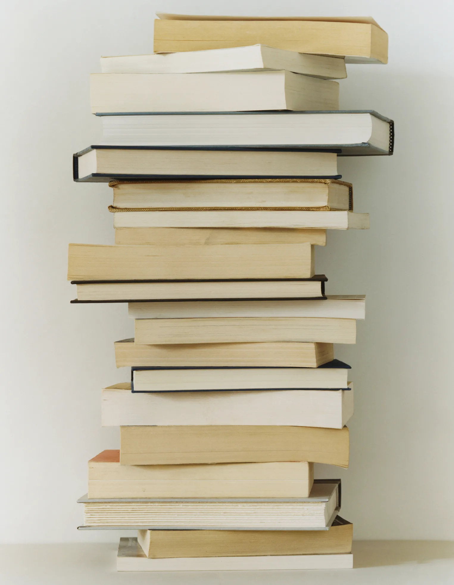 BOOK BITES | Robin Cook, Jacqueline Roy, Stephanie Wrobel