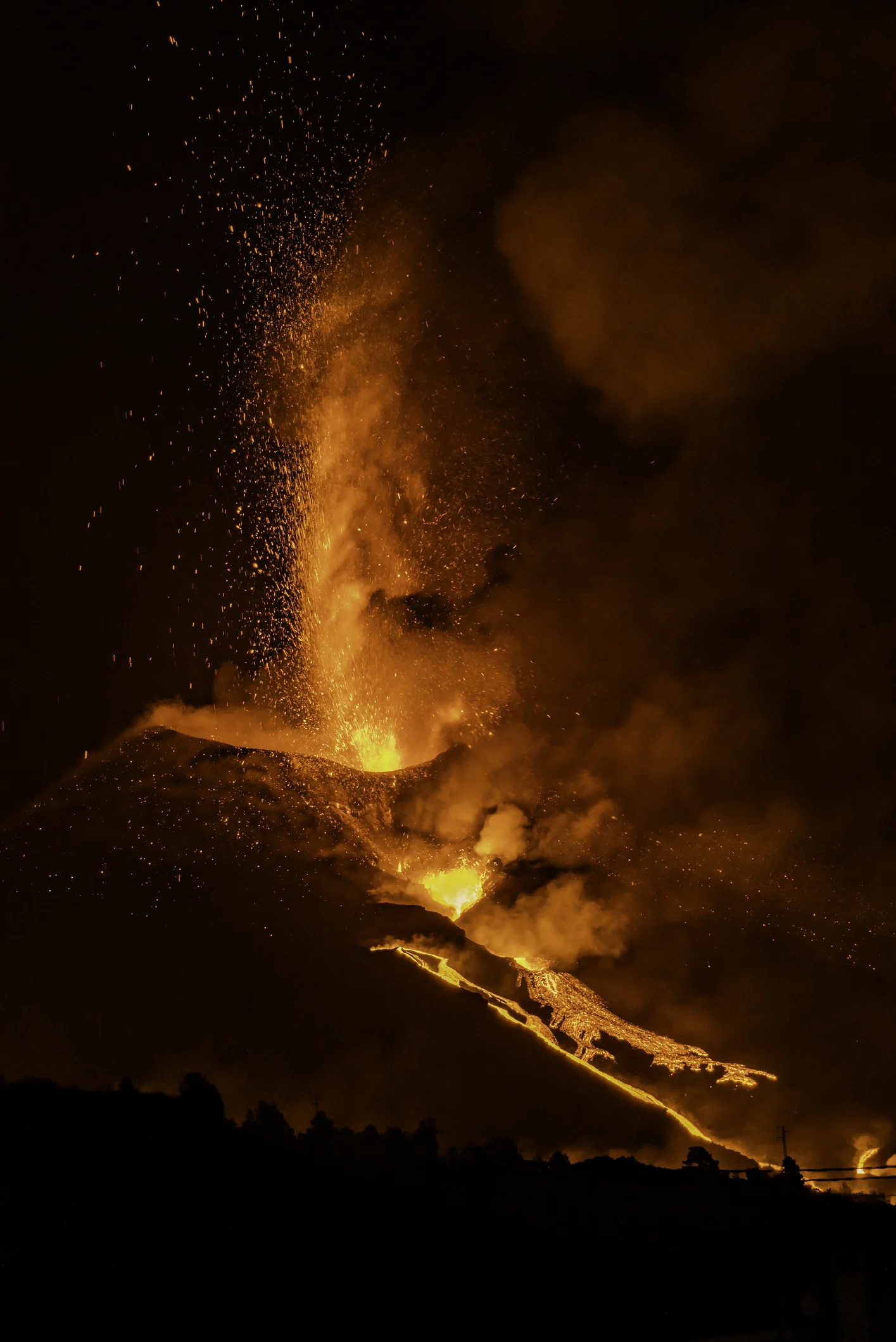 El turismo de volcanes despunta este verano tras la erupción del Cumbre Vieja