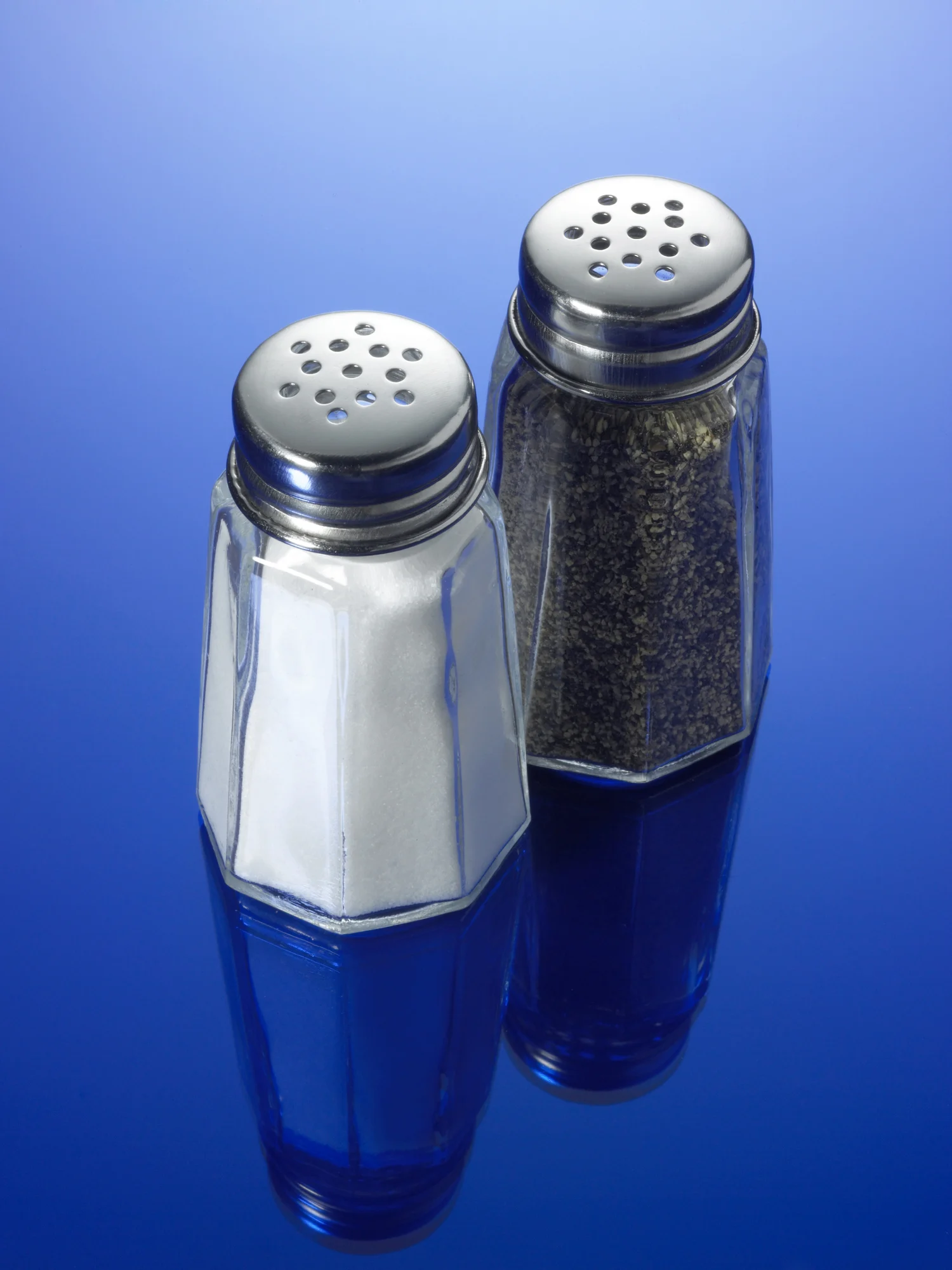 ما هو مقدار الملح المسموح بتناوله يومياً ؟