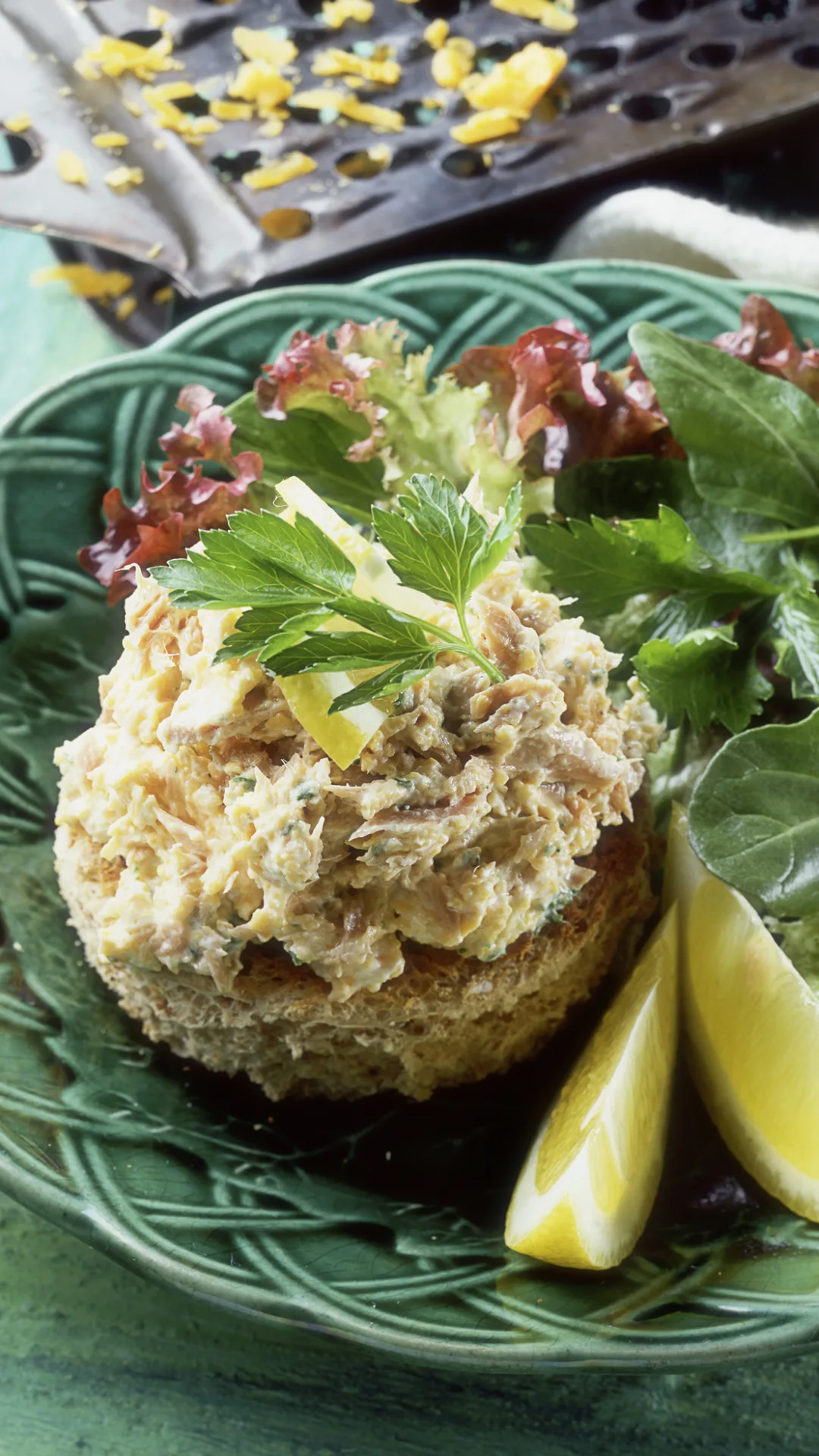 Prepara una saludable y rápida ensalada de atún con garbanzo, te encantará para la semana