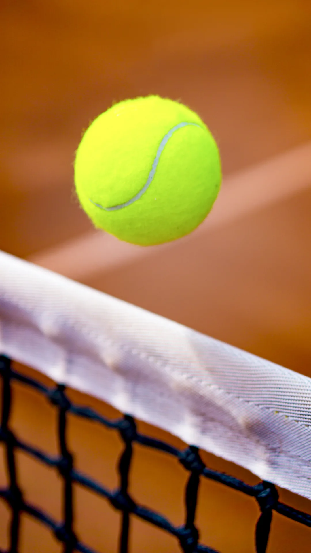 There's A Tennis Court In The Great Barrier Reef, Here's Why.