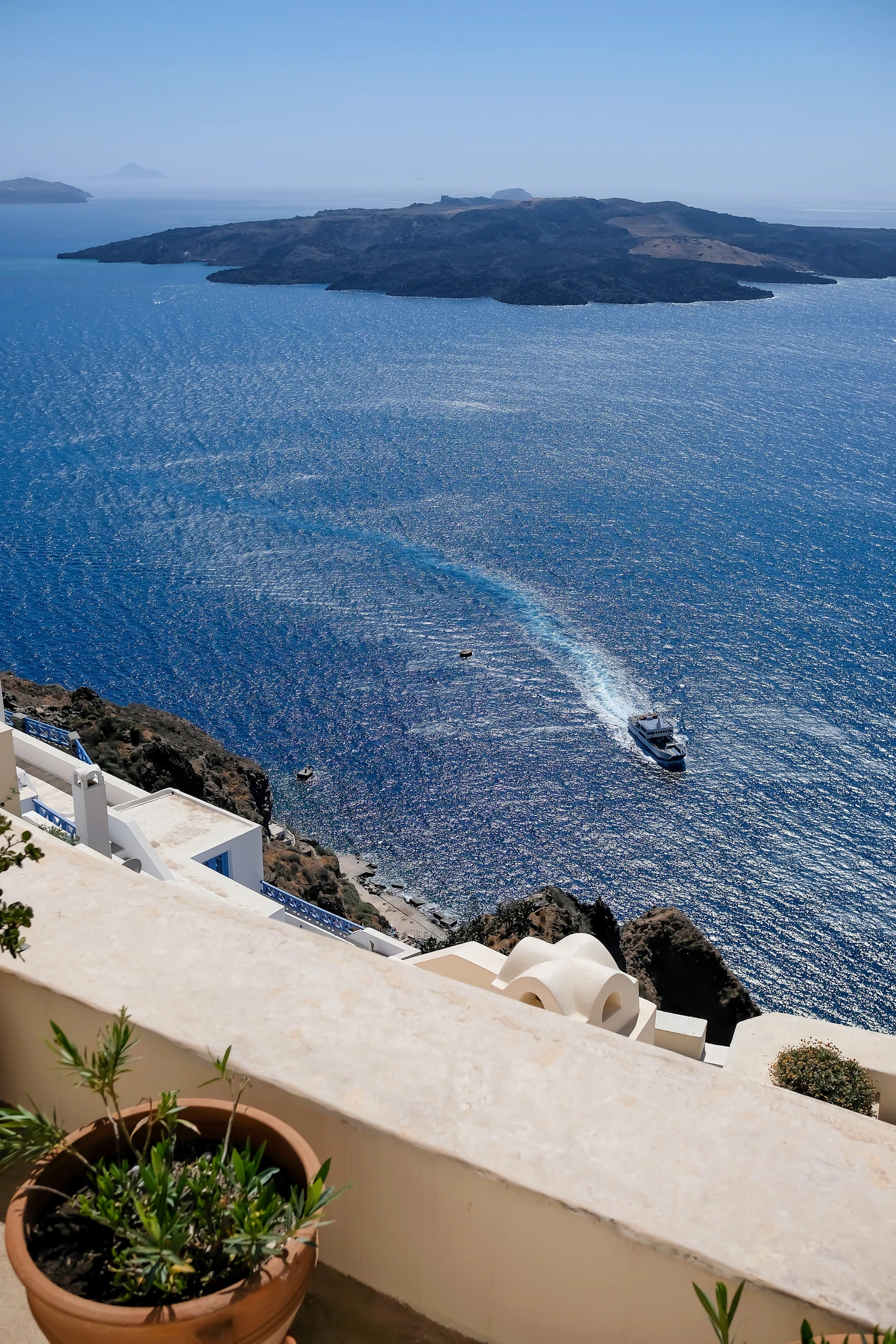 I travel to Santorini several times a year — here are my top tips for getting to and around the island