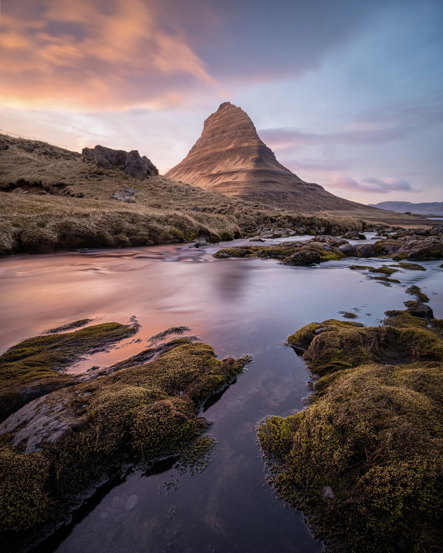 100 แคปชั่นการเดินทาง กวนๆ ไม่ว่าจะเช็กอินที่ไหน แต่โลเคชั่นใจอยู่ที่เธอ