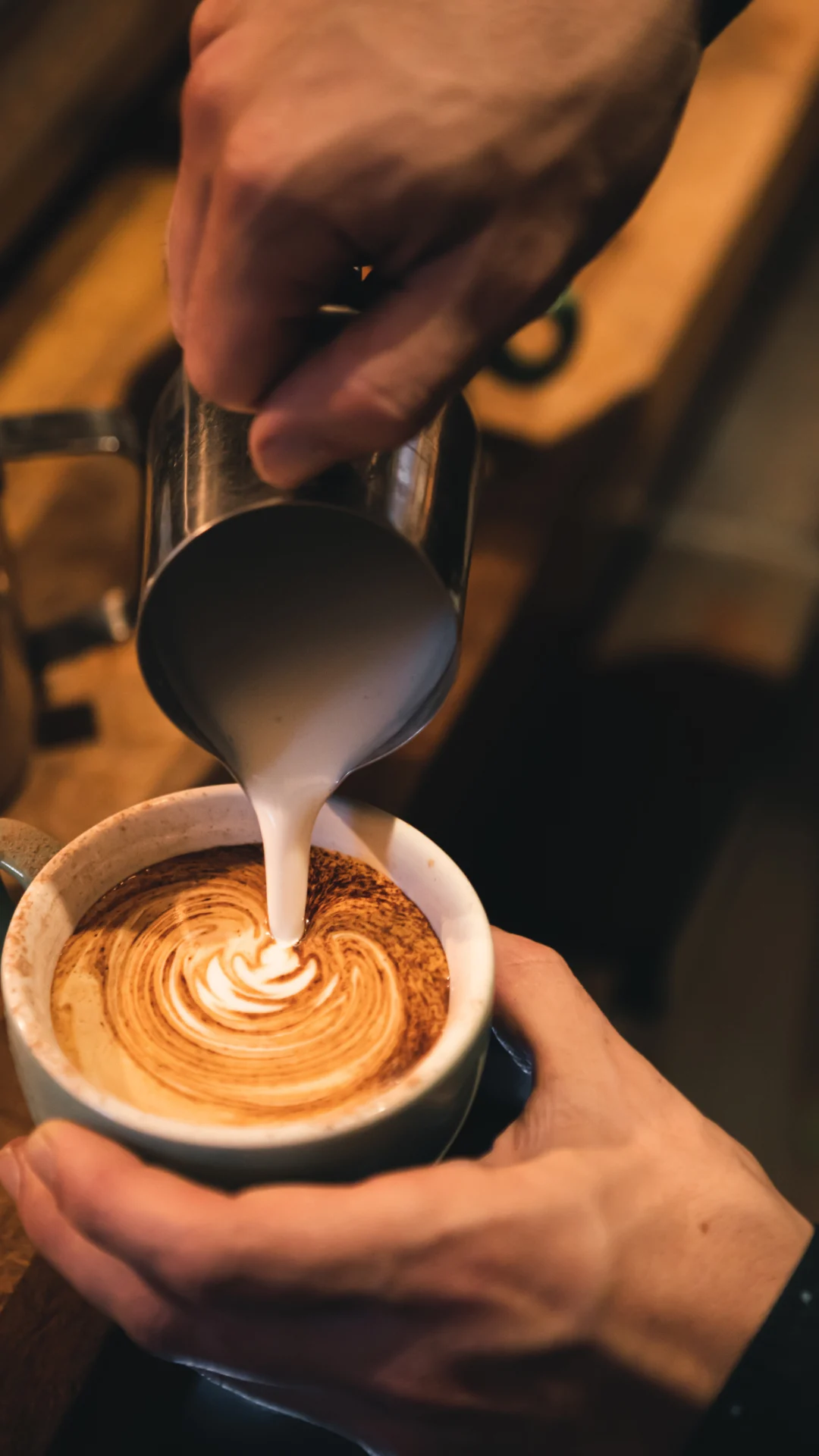 Kaffee nicht mit einfachem Leitungswasser kochen: Experte erklärt warum