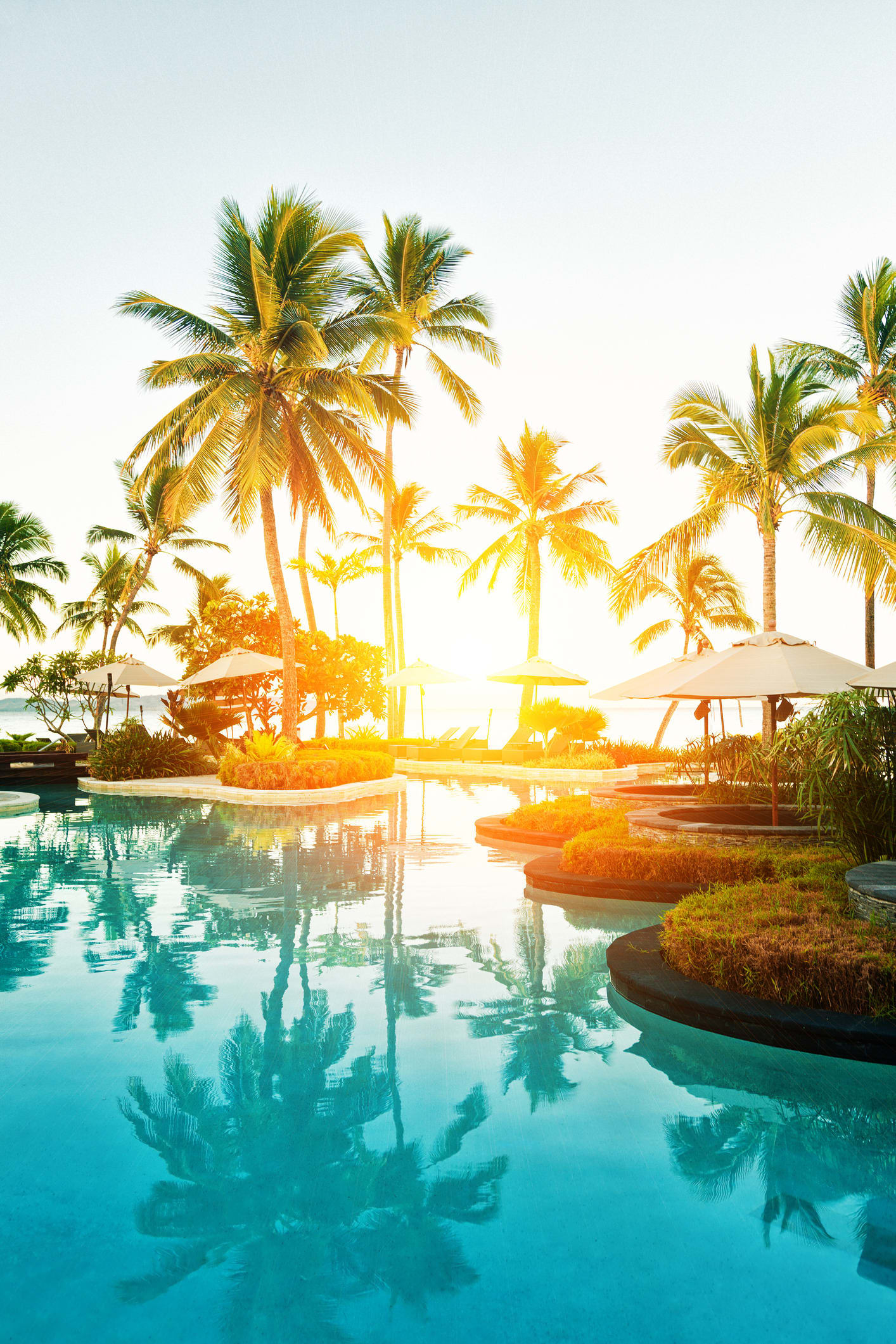 Inside the abandoned Coco Palms Resort that hosted stars like Elvis