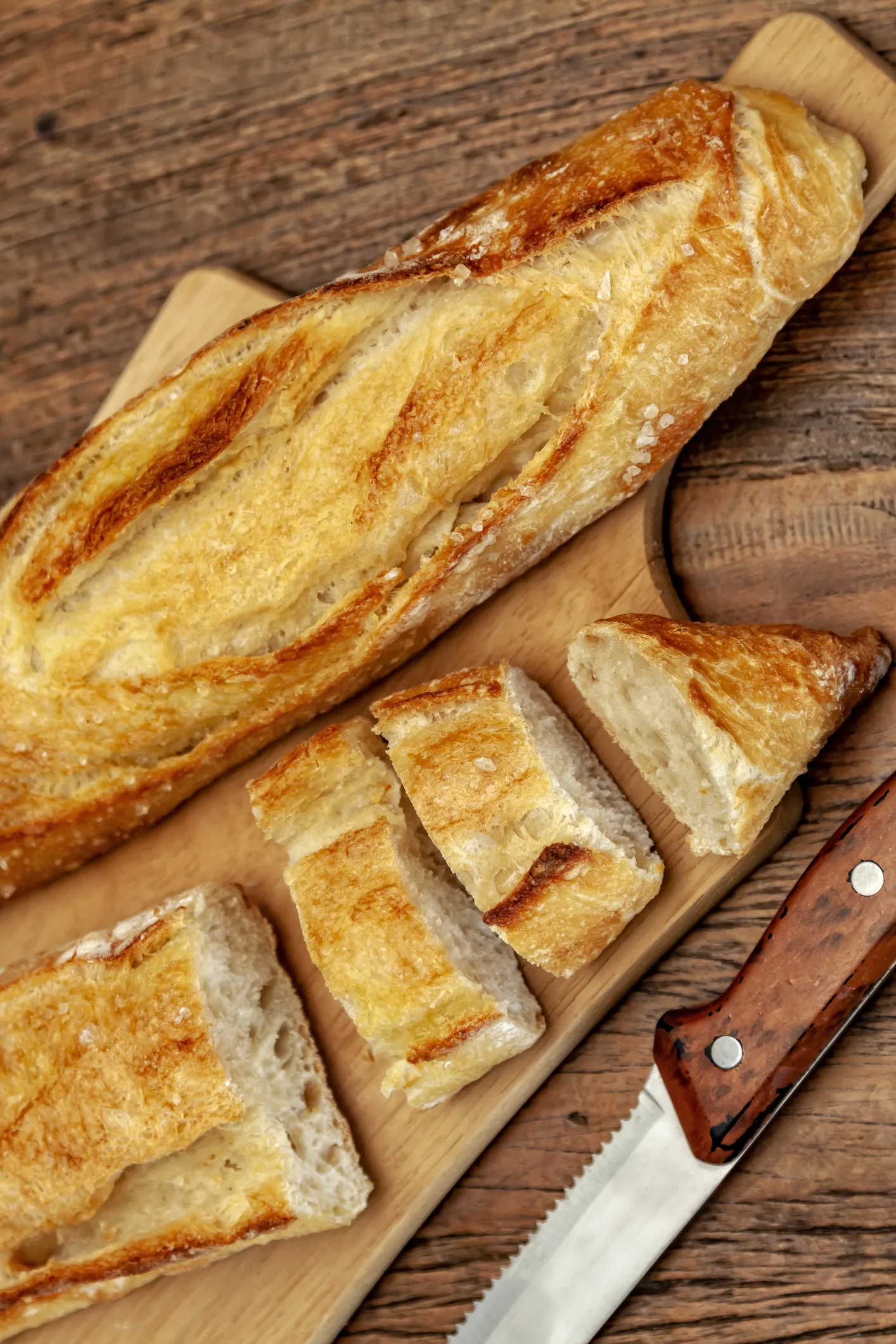 How to revive stale bread in SEVEN minutes: Meal prepping pro reveals her VERY unusual trick for making hard loaves soft and fluffy again  