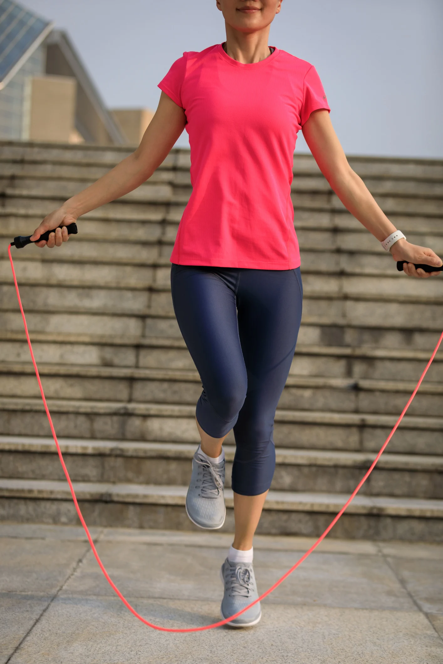 ¿Qué parte del cuerpo se trabaja al saltar la cuerda?