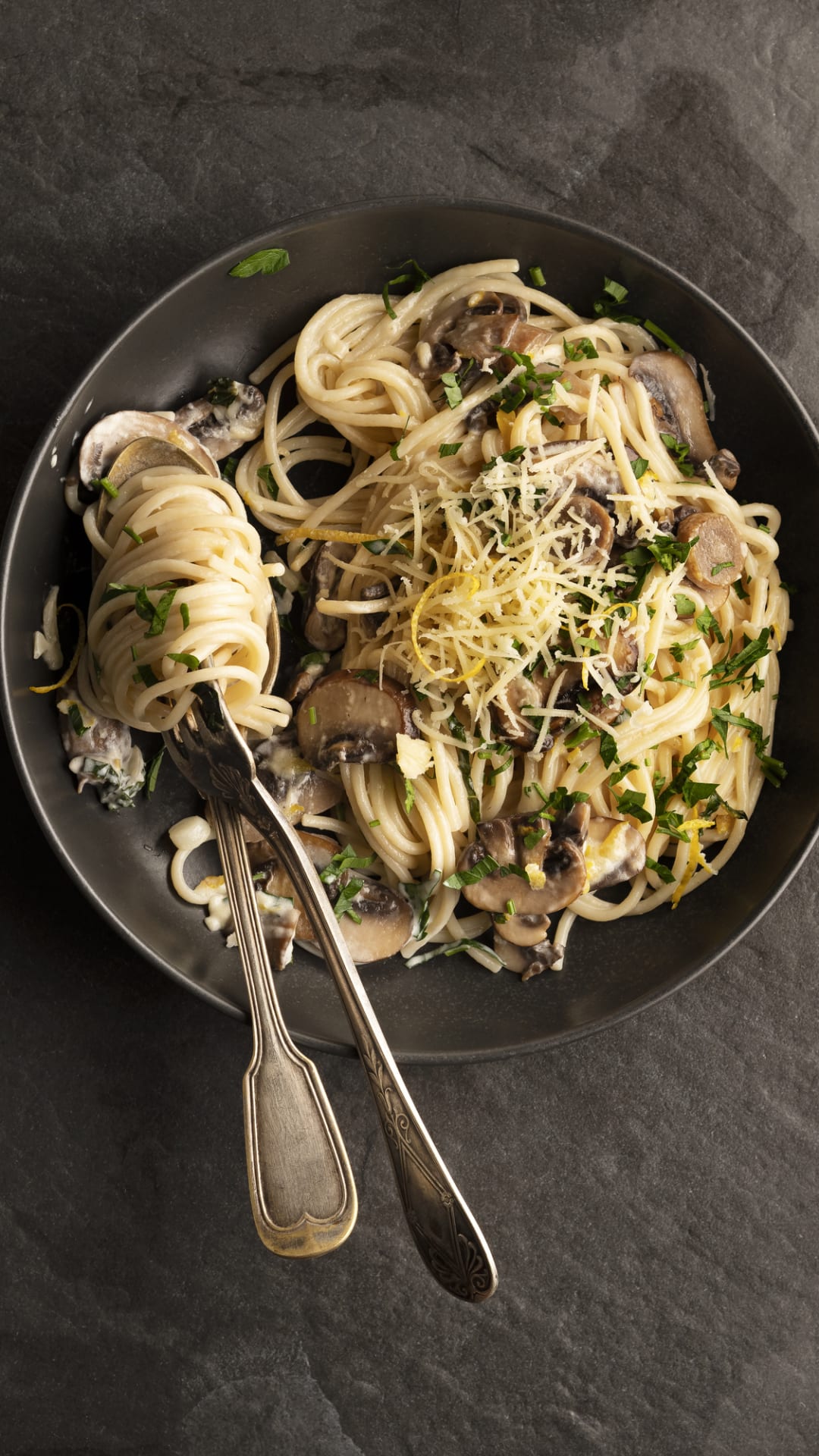6 recetas de espaguetis blancos ¡Fáciles, rendidoras y deliciosas!