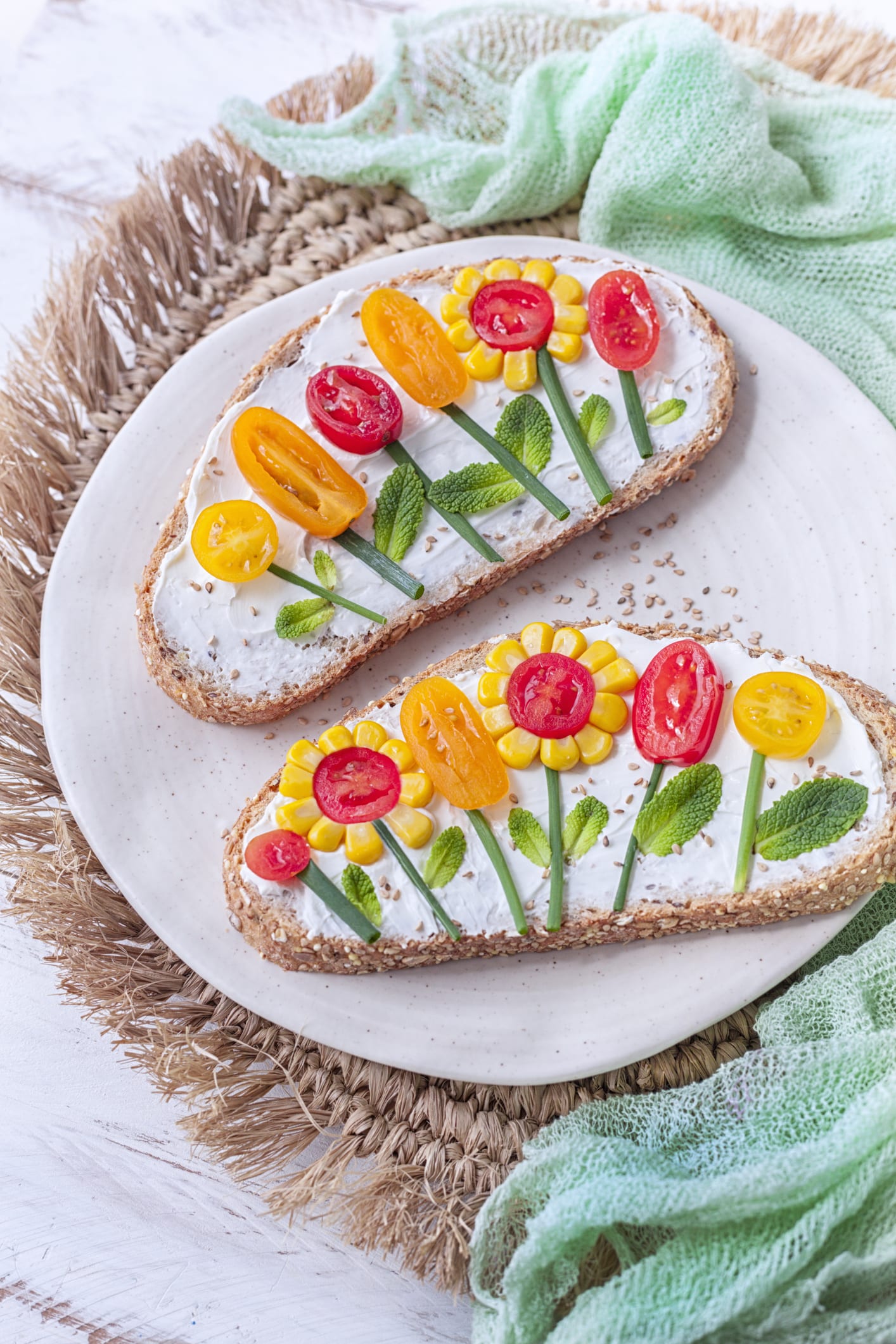 Artist stuns Instagram by using just toast, fruit and mashed potato