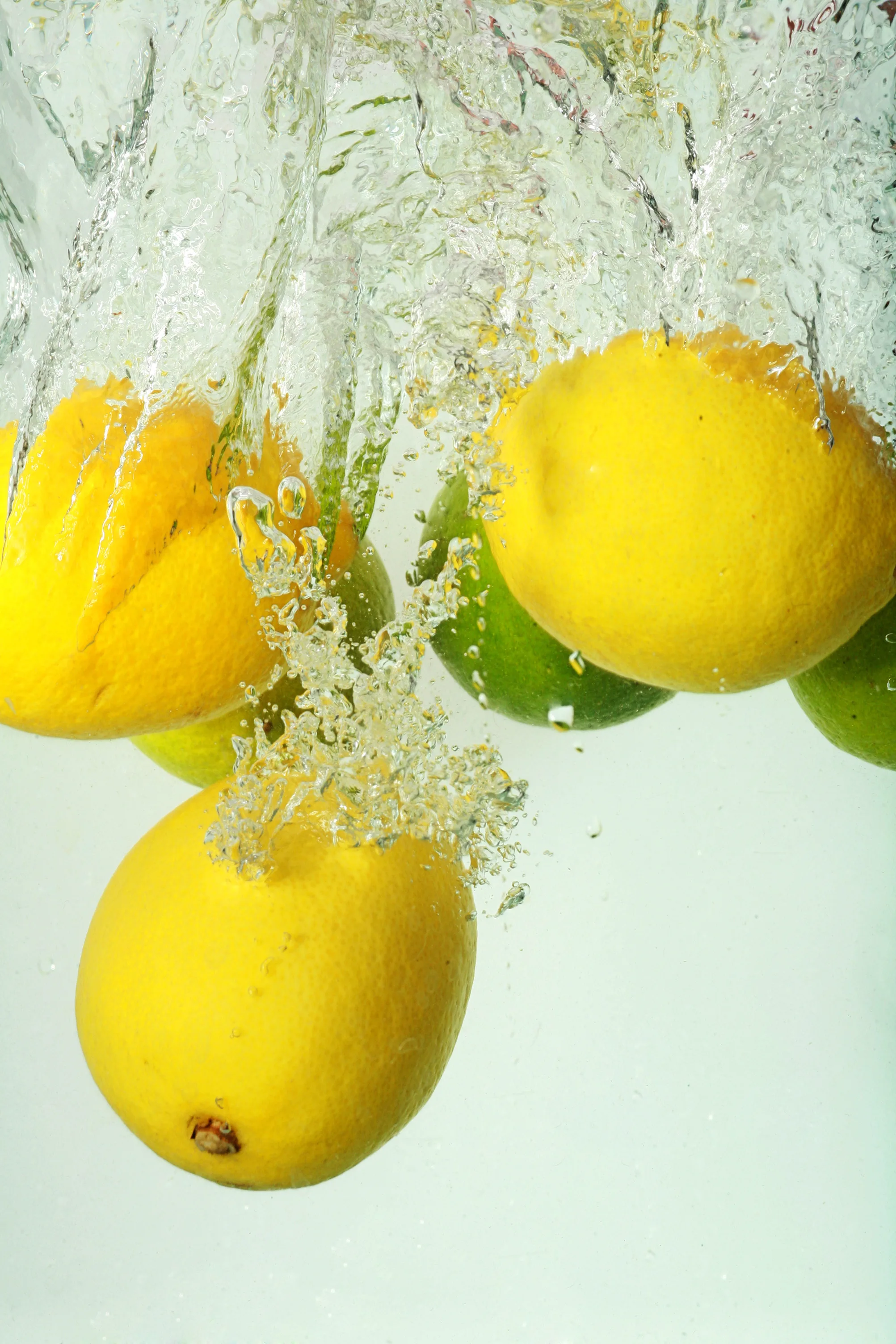 Clean your grotty microwave in minutes using 14p lemon and water