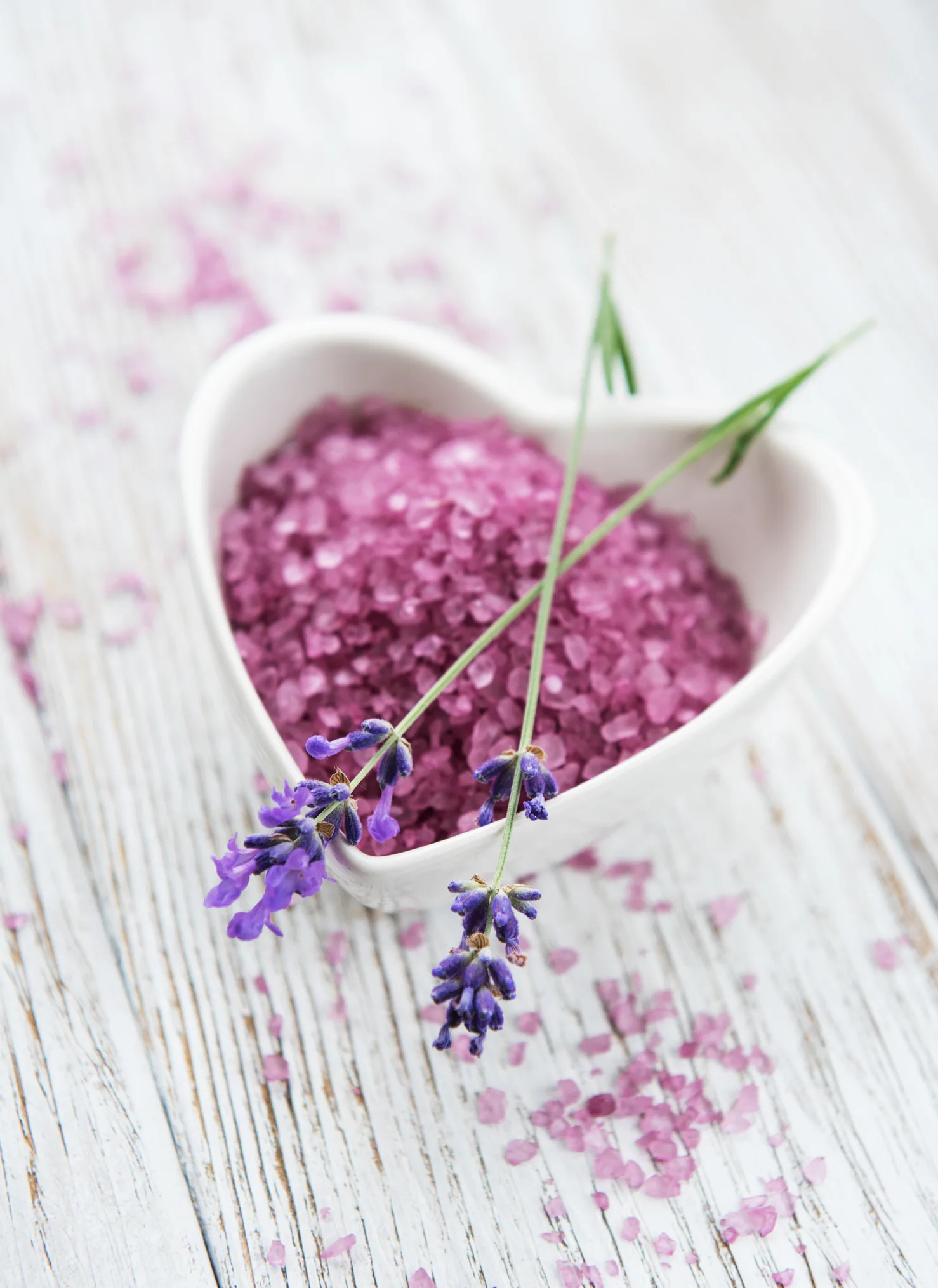 Cómo preparar sales de baño con lavanda para relajar tu cuerpo y mente