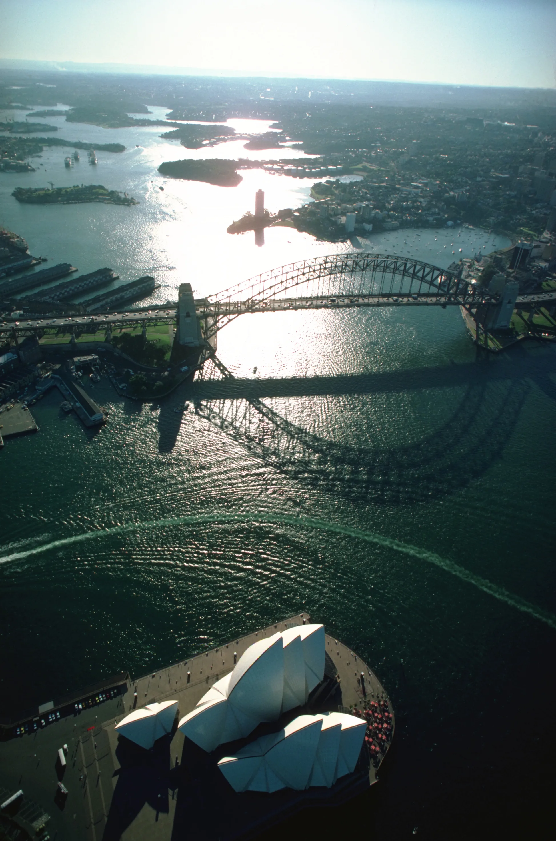 Sydney cafe cops heat for charging 20 cents just to CUT a roll