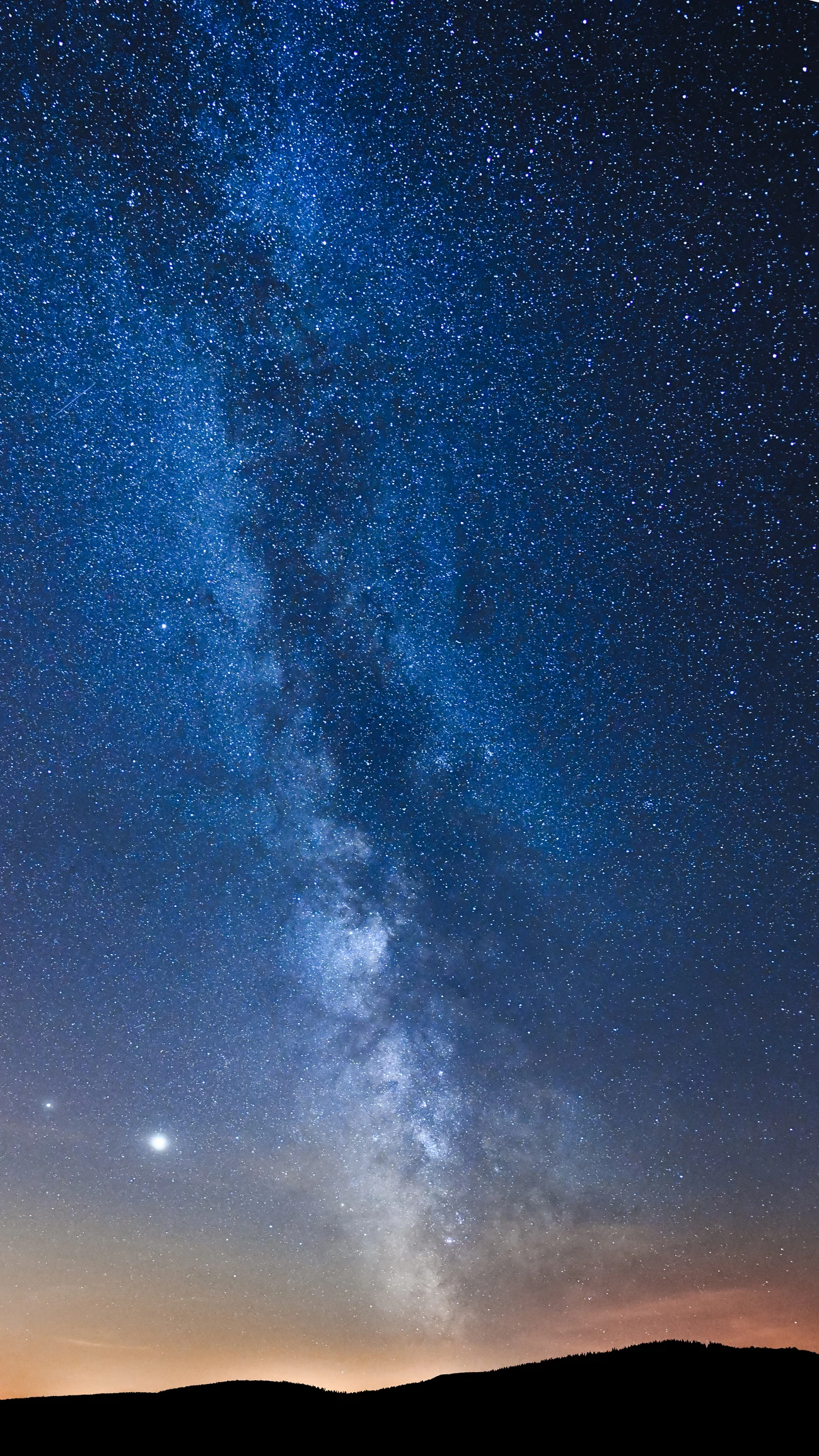 Ventos de Saturno geram auroras a partir de mecanismo jamais visto