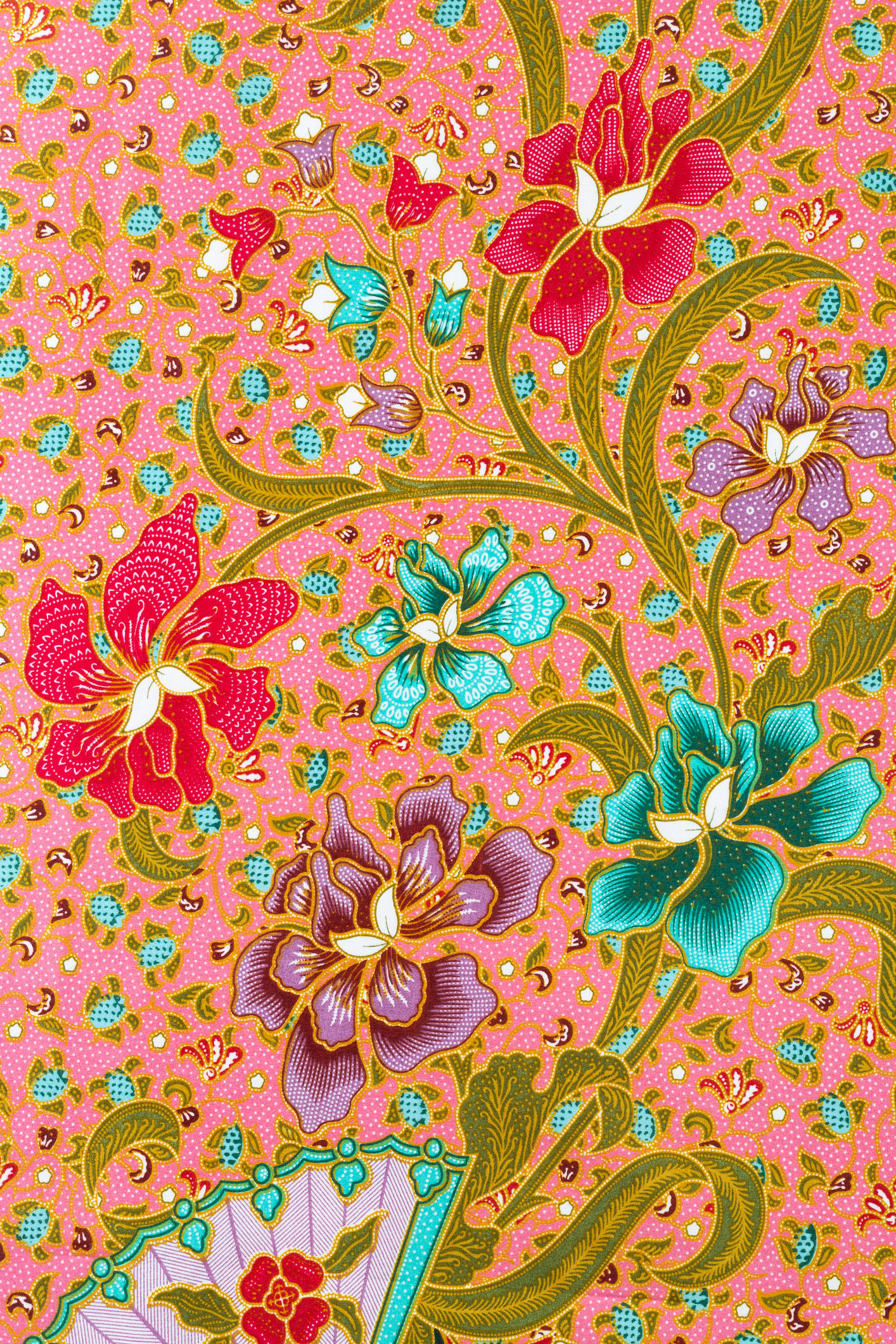 4 ดีไซเนอร์เพิ่มเสน่ห์ผ้าไทย 4 ภาค เฉลิมพระเกียรติพระพันปีหลวง