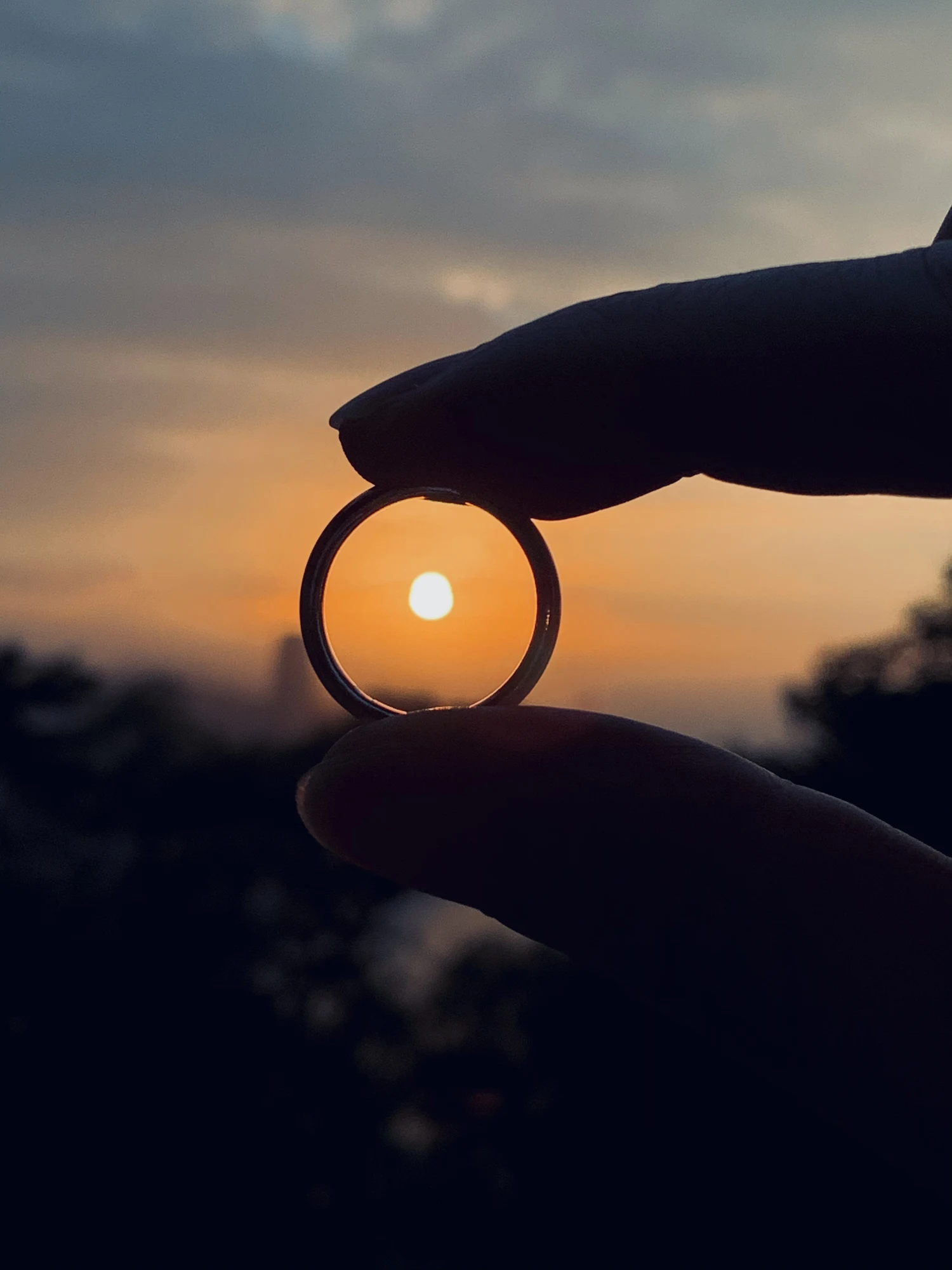 People share VERY creepy optical illusions