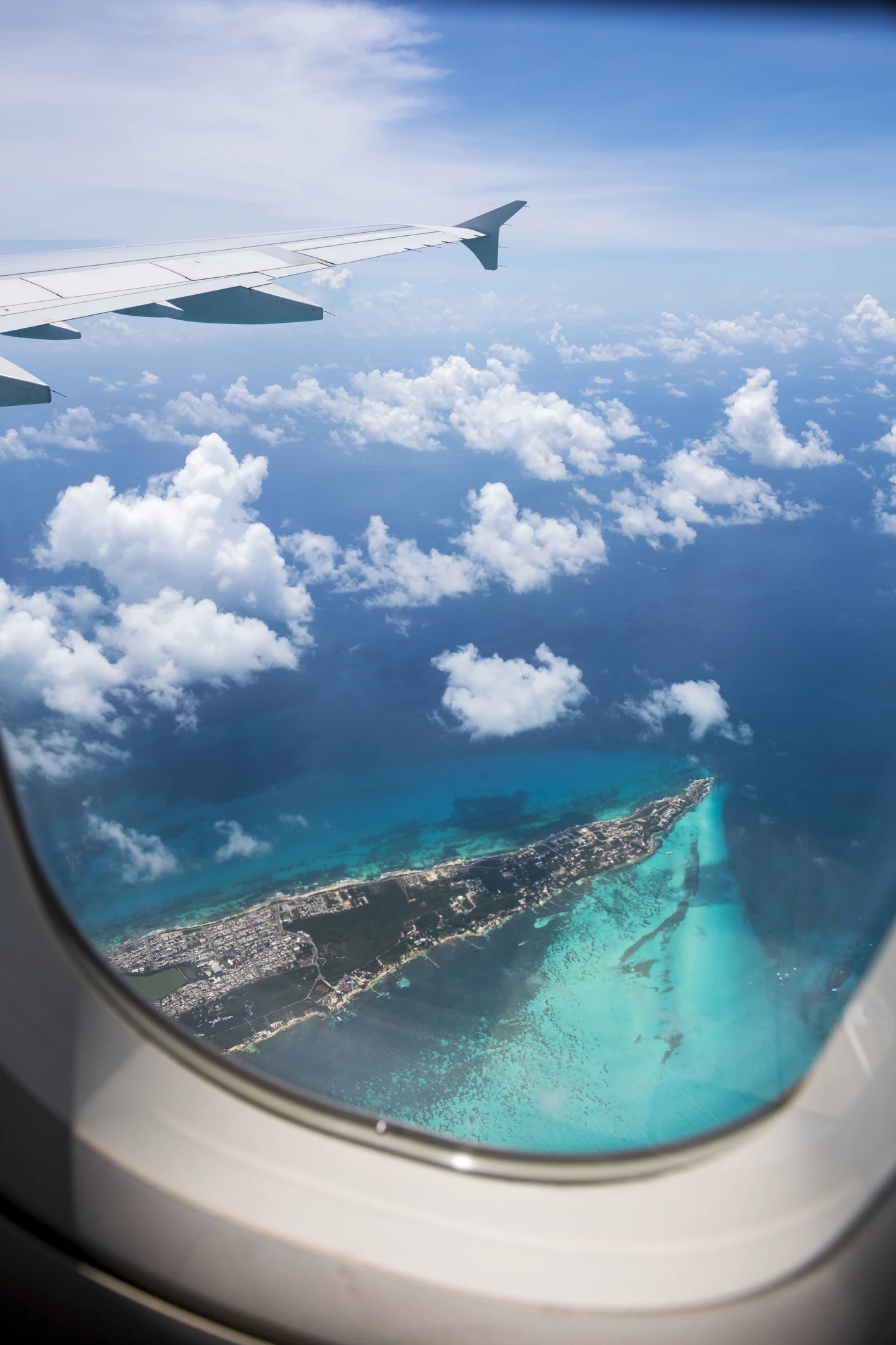 Durante vuelo, piloto pide a pasajeros mirar por la ventana para ser testigos de algo único