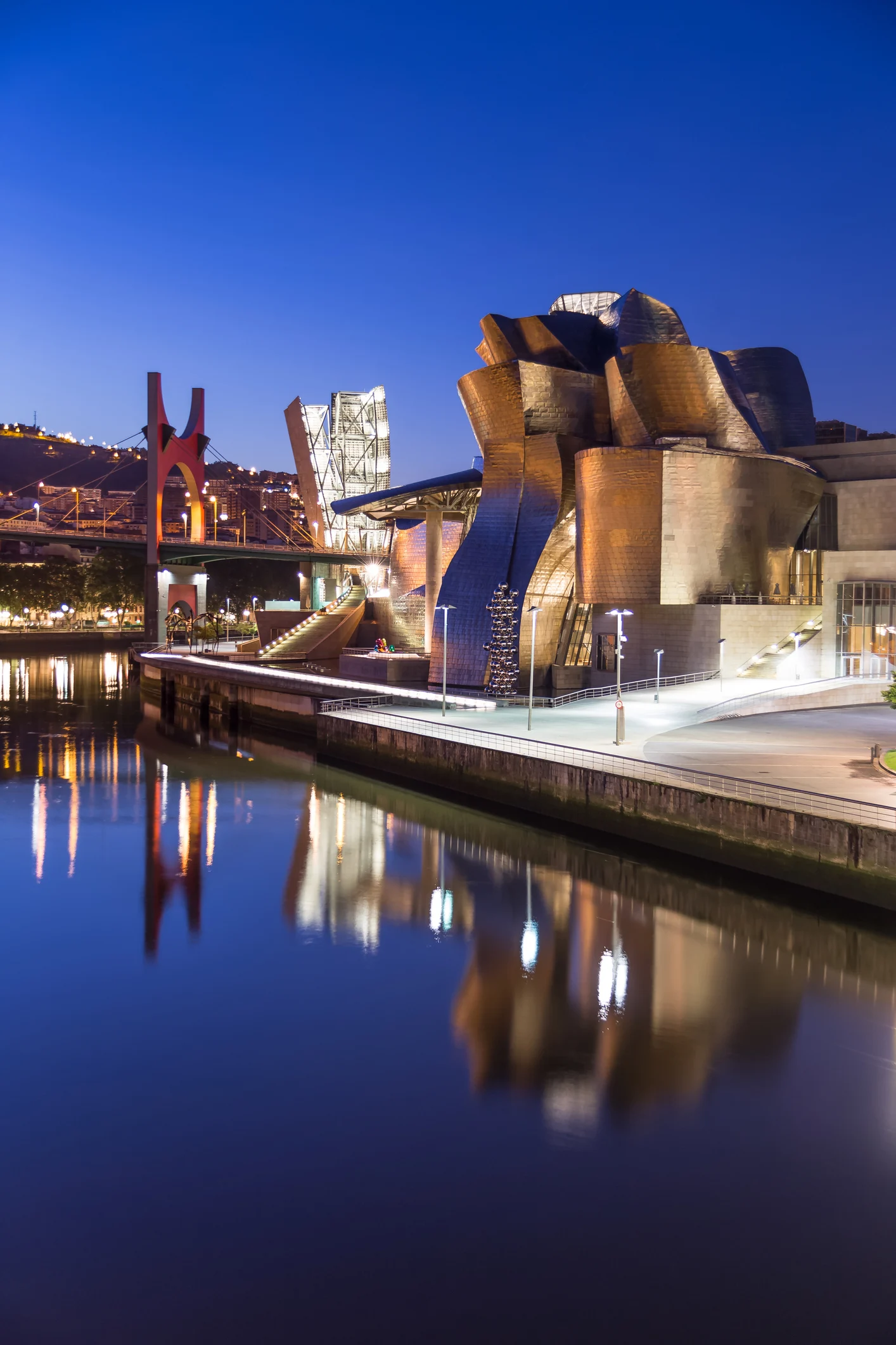 Spanien: Eine kunstvolle Verwandlung auf Baskisch