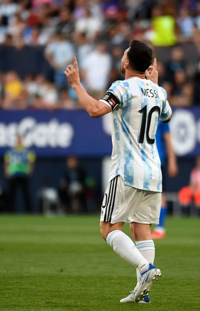 المفاوضات تبدأ بين برشلونة وميسي.. هذه خطة 