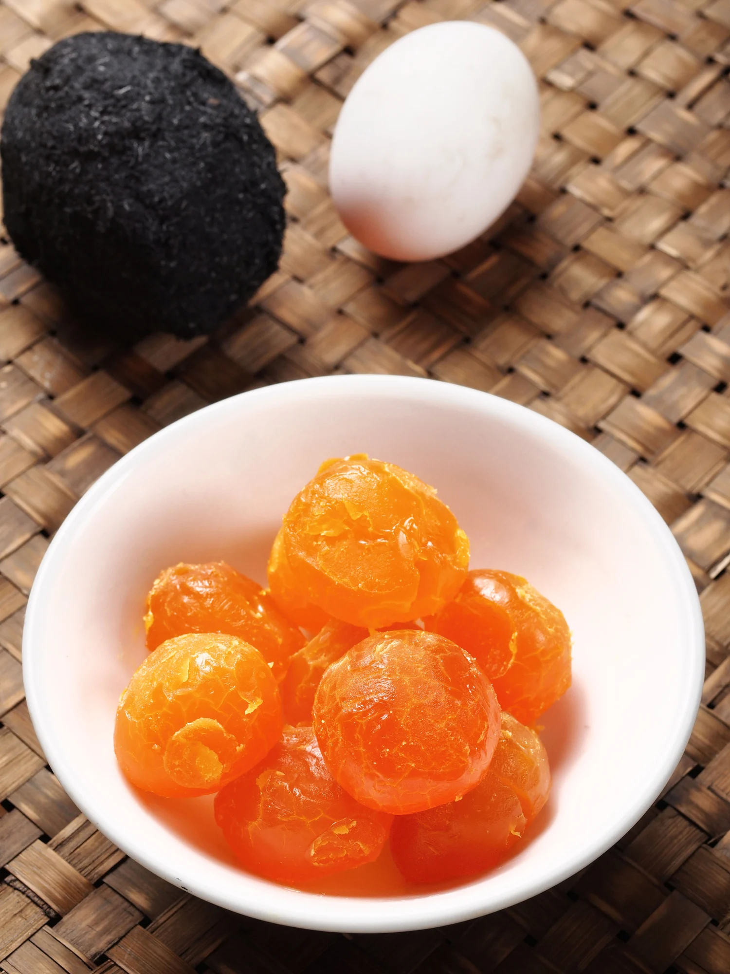 หญิงสู้ชีวิตผุดไอเดีย'ไข่เค็มยางมะตูม'พอกสมุนไพรขายดีช่วงโควิด