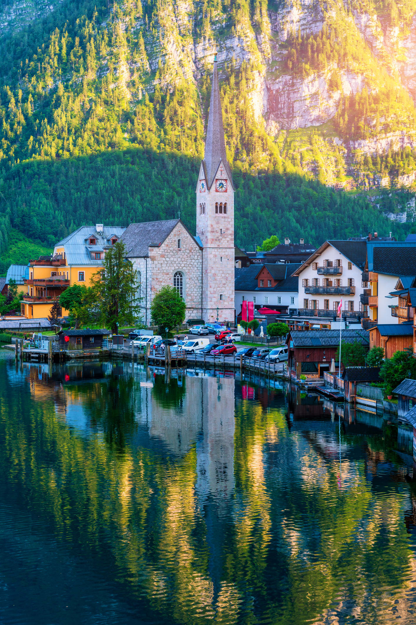 Hallstatt, el pueblo en el que se inspiró Frozen que ahora está desbordado por el turismo