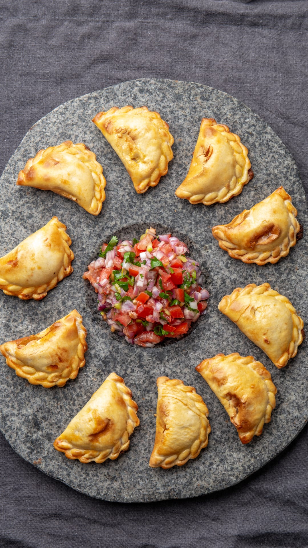 Chipanada o empanada de chipa, el invento argentino que ya se vende en bares y cervecerías porteños