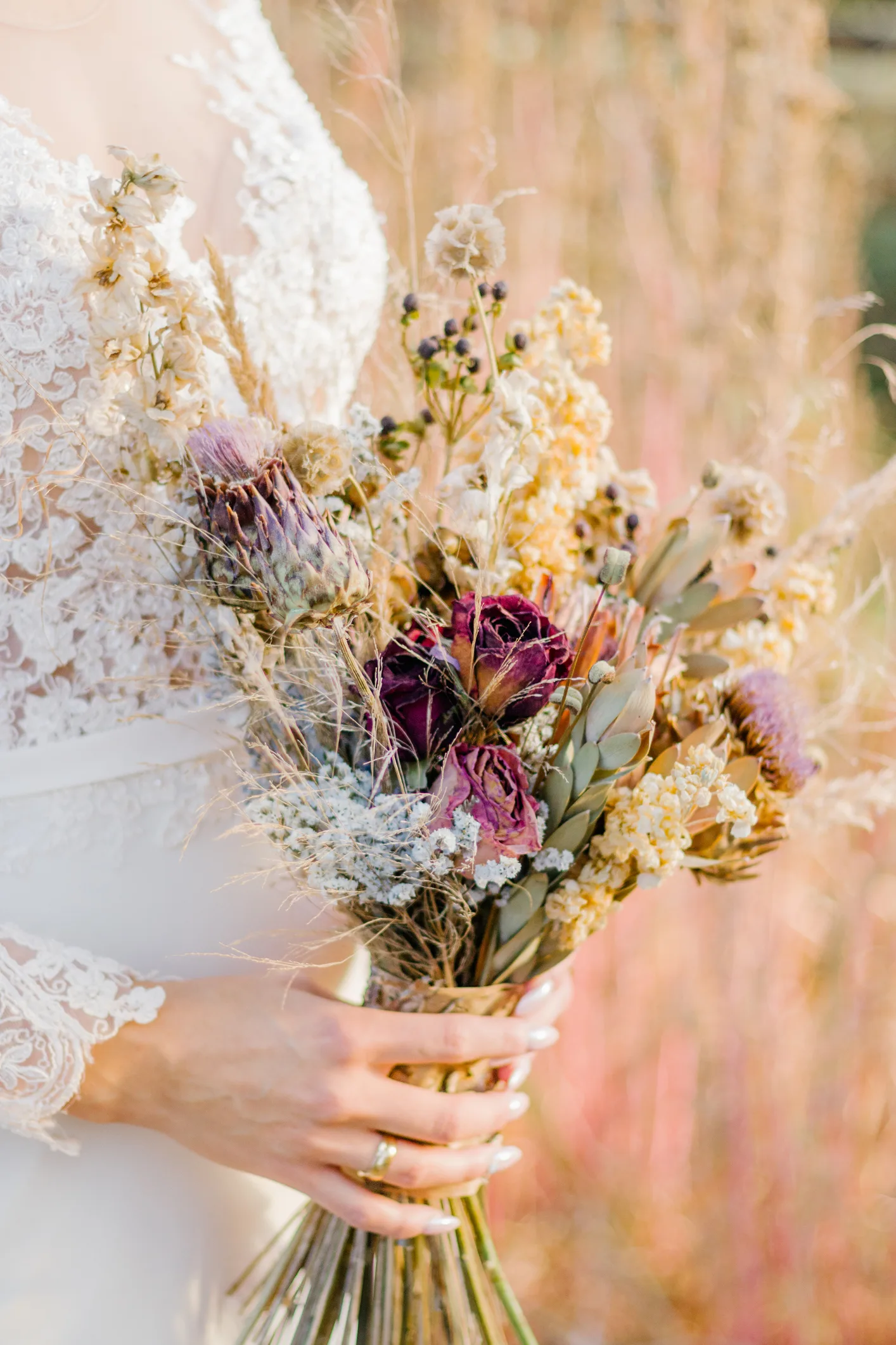 Our favourite dried flowers for brightening up your living room