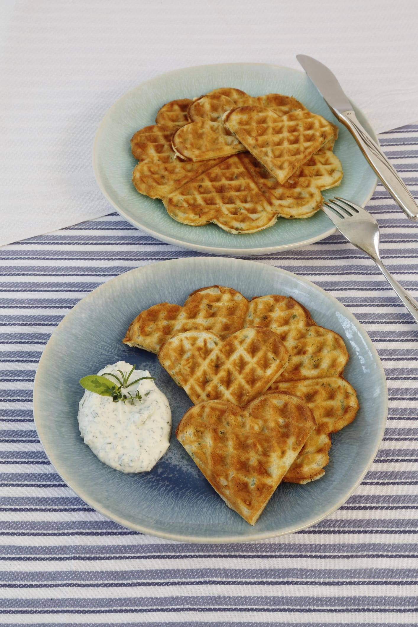 Kid-friendly recipes: Easy three-ingredient egg and peas cheesy waffles