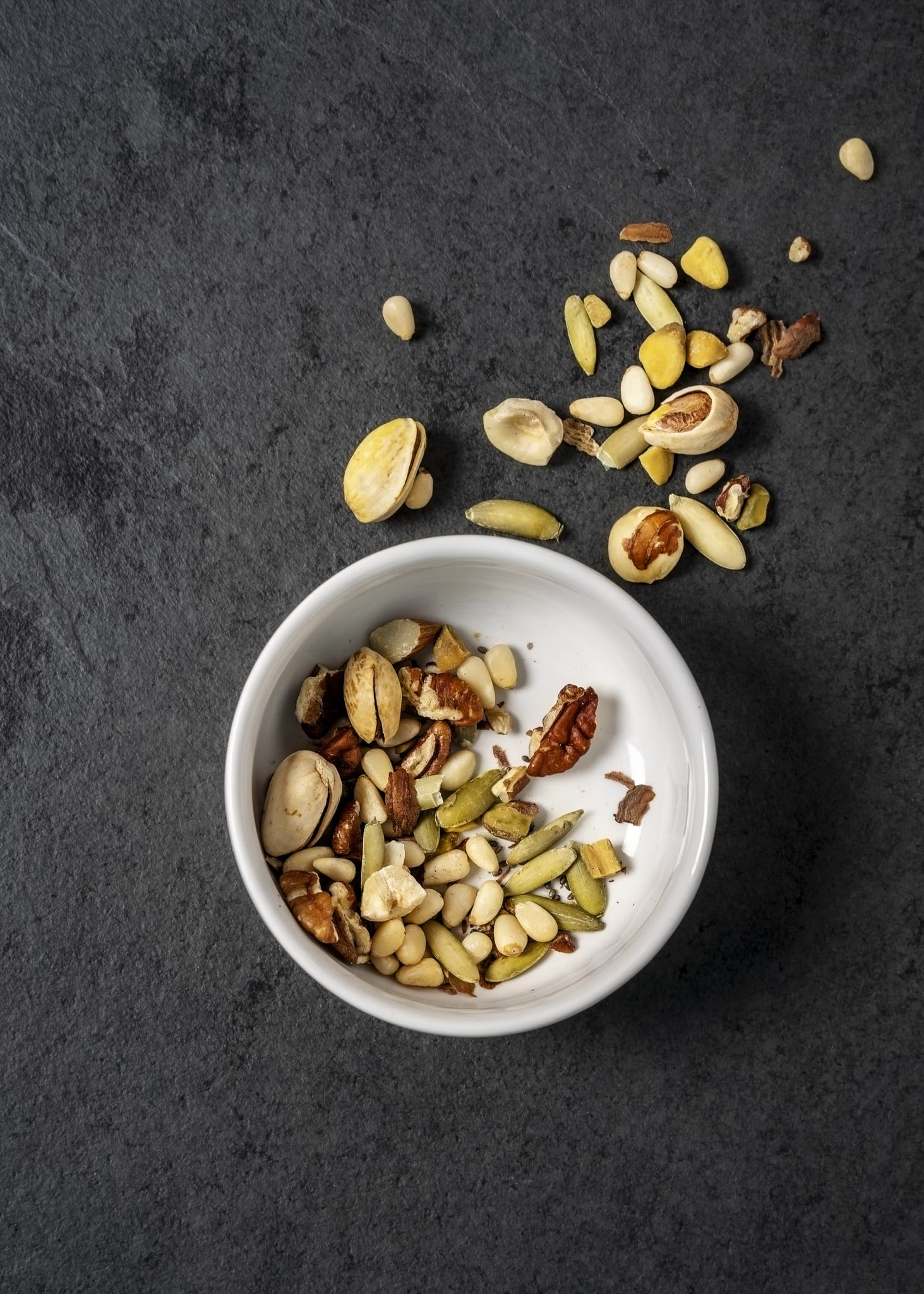 Lo que cenas influye en tu sueño: nueve alimentos con melatonina que te ayudarán a dormir mejor