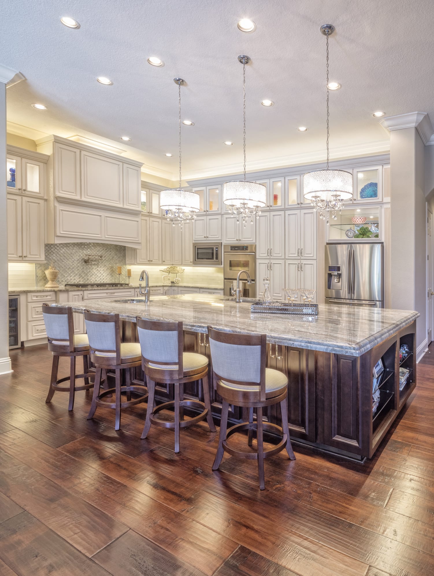 Mum shares how she transformed her old kitchen into a stylish version
