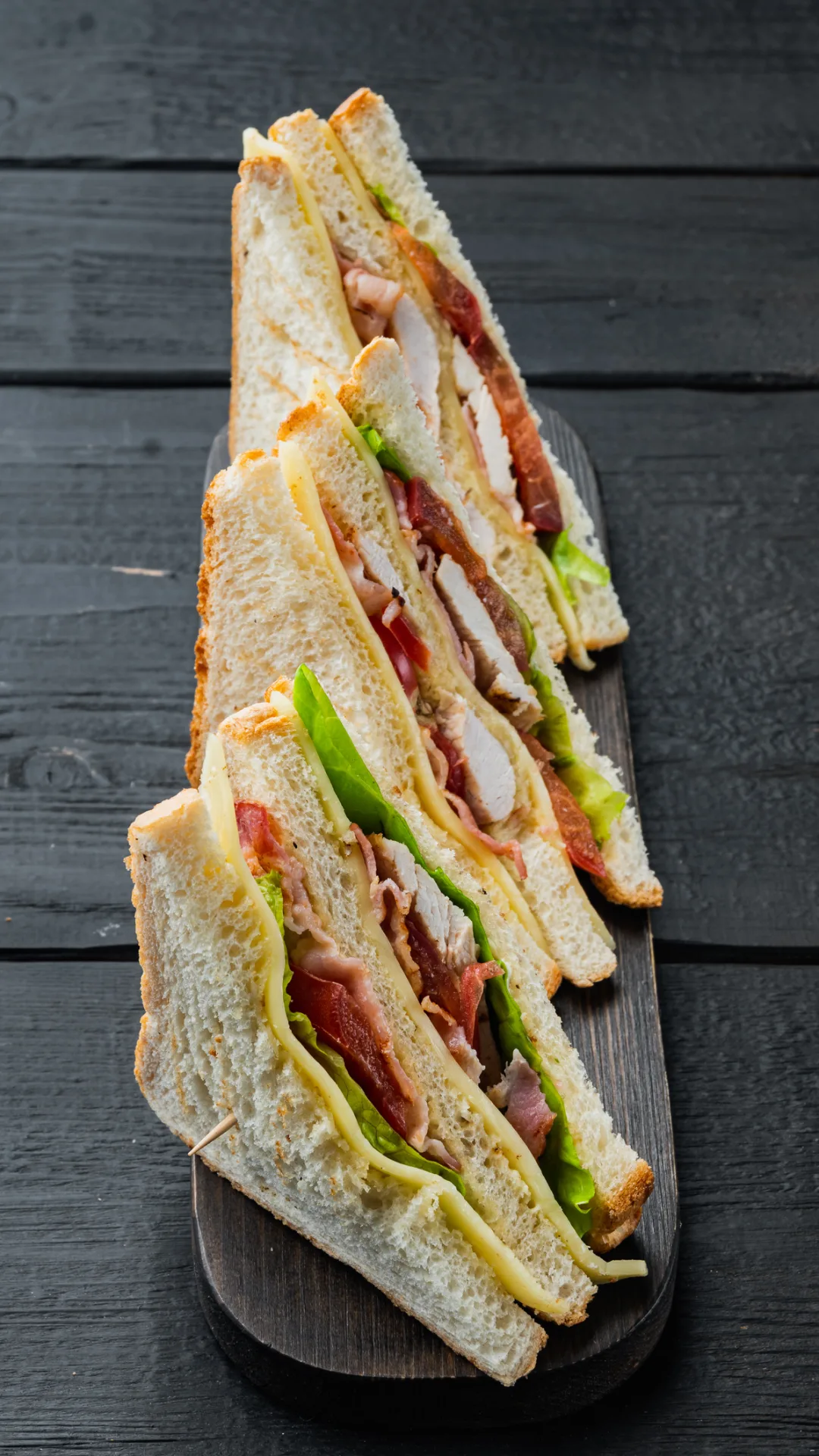 ¿Qué puedo preparar para comer? Receta para hacer un llenador club sándwich