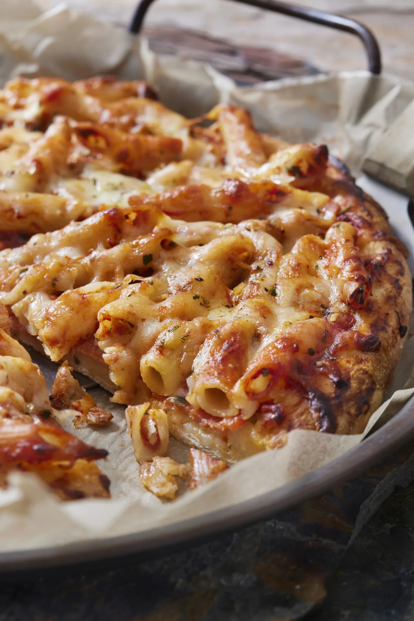 Come fare una pasta al forno con i maccheroni come quella delle nonne