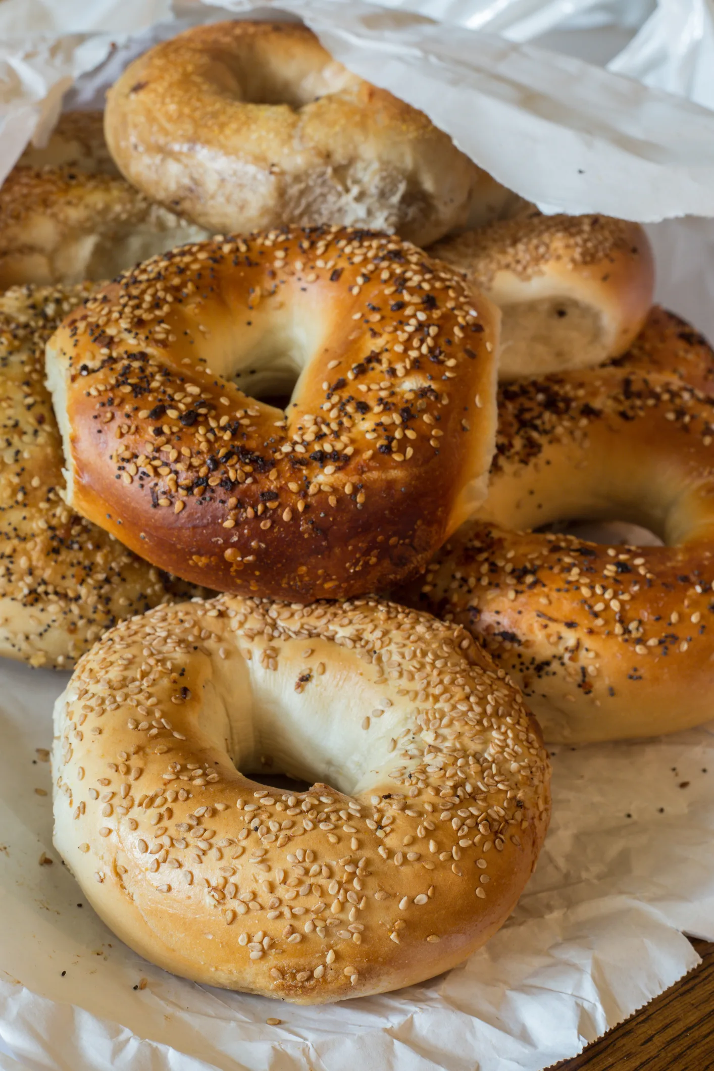Man spent a year trying over 200 New York bagels. Here's what he learned