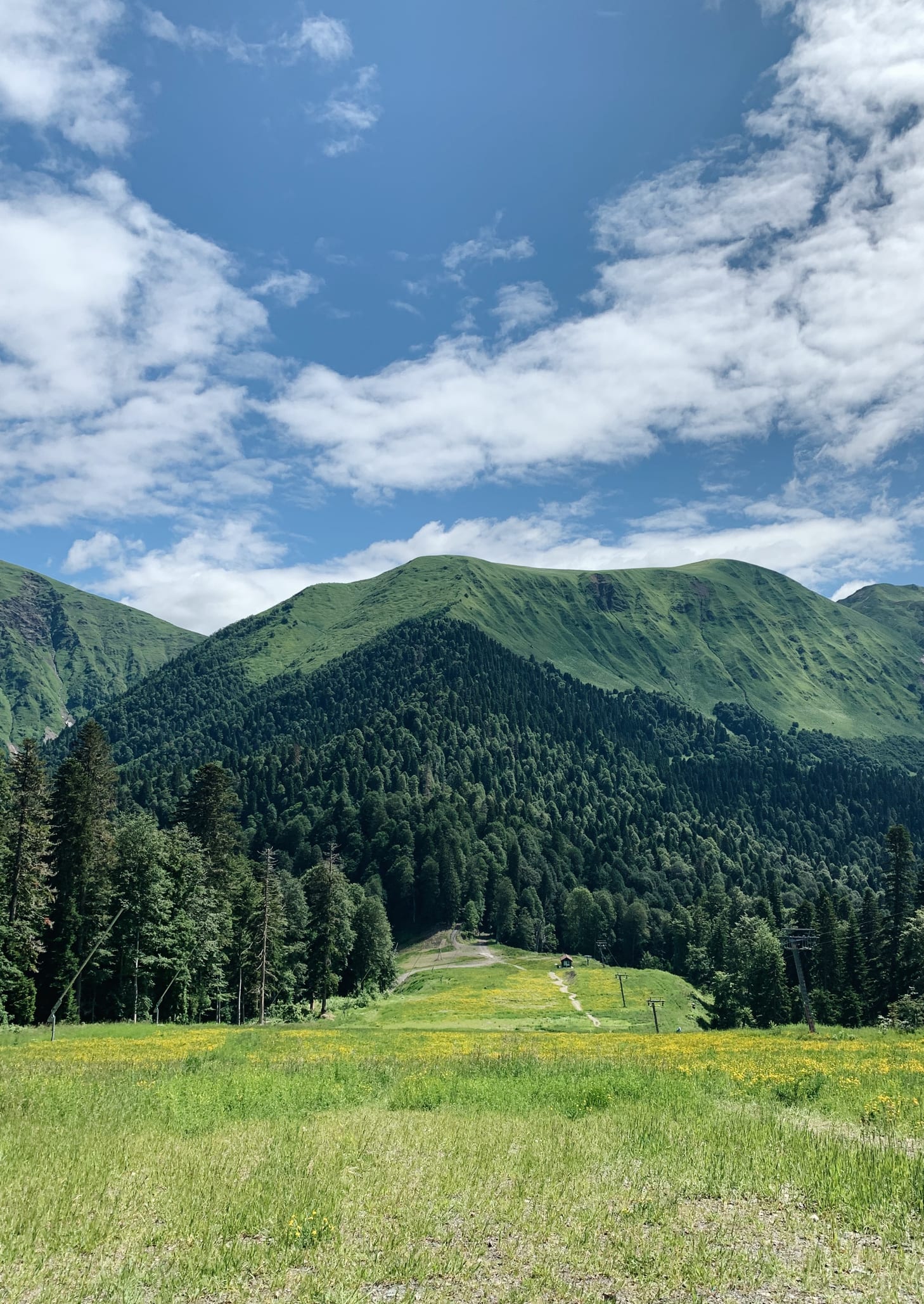 ชวนสัมผัสธรรมชาติเขียวขจีกับ 10 อุทยานฯ ชวนเที่ยวช่วงหน้าฝน