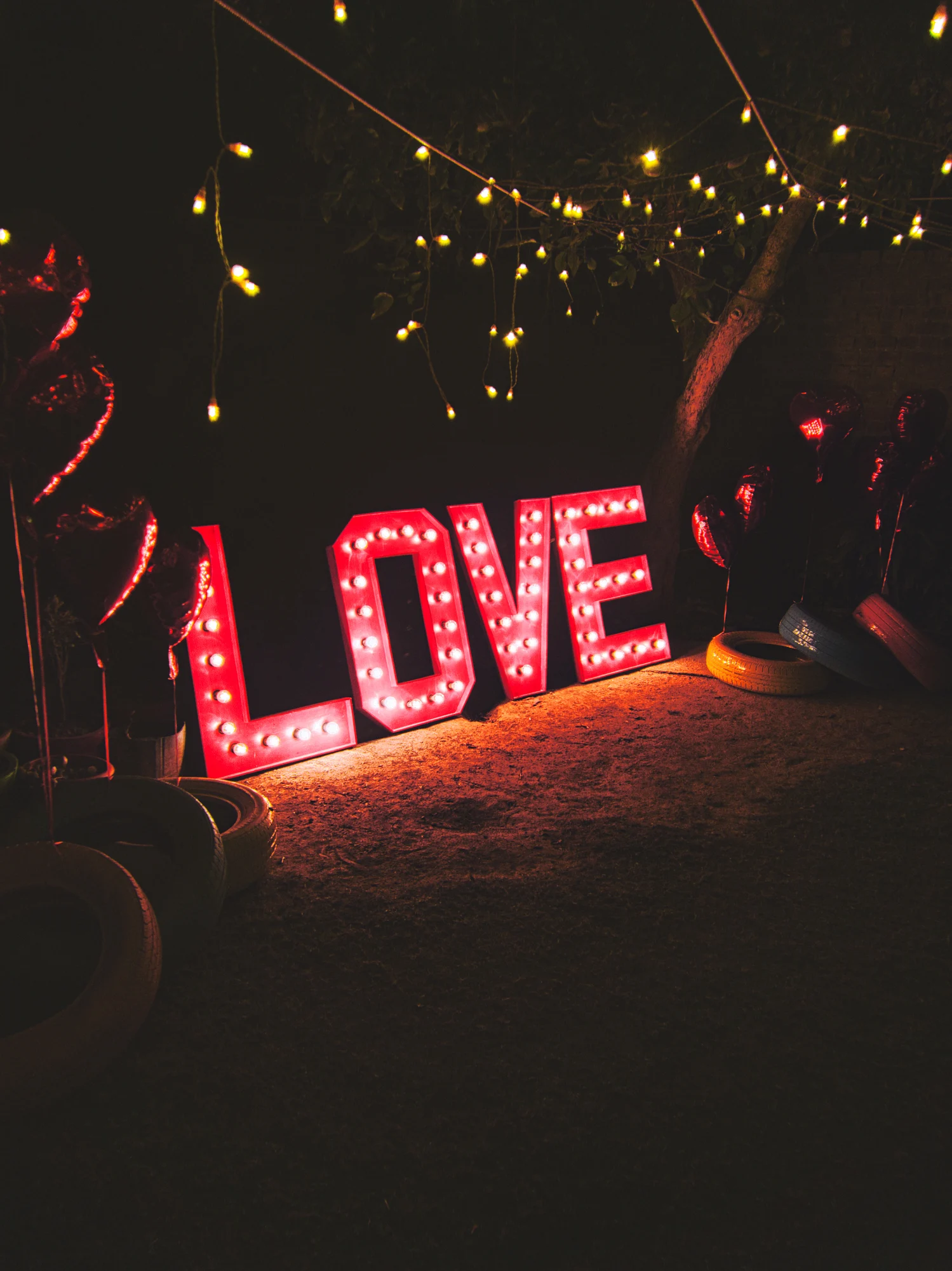How to date while sober (curious)