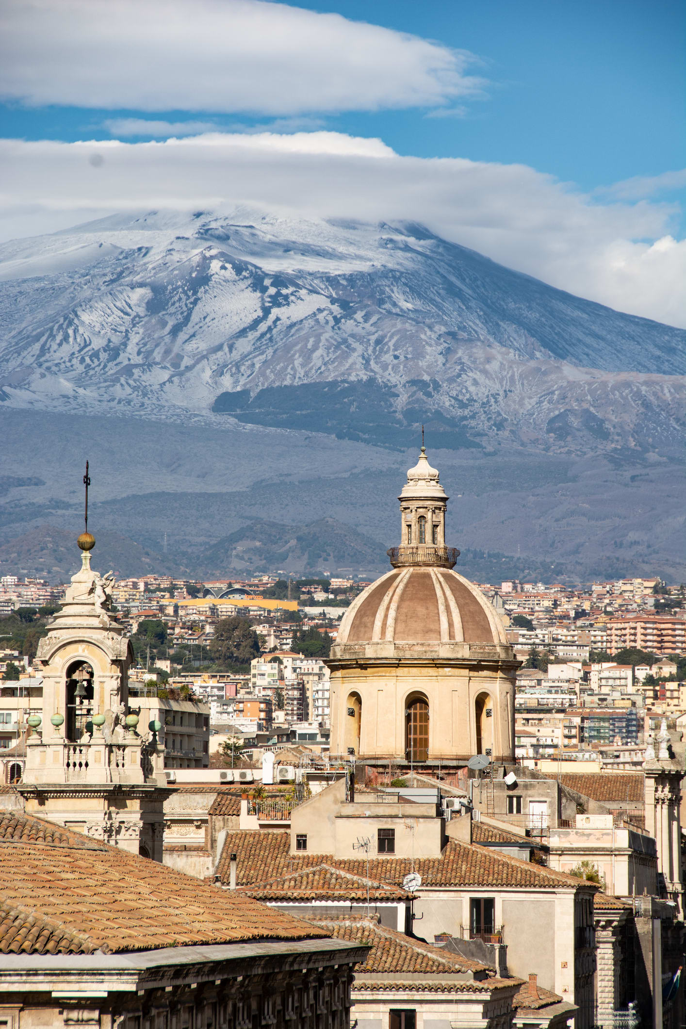 Perché l'Etna è uno dei vulcani che emettono più CO2