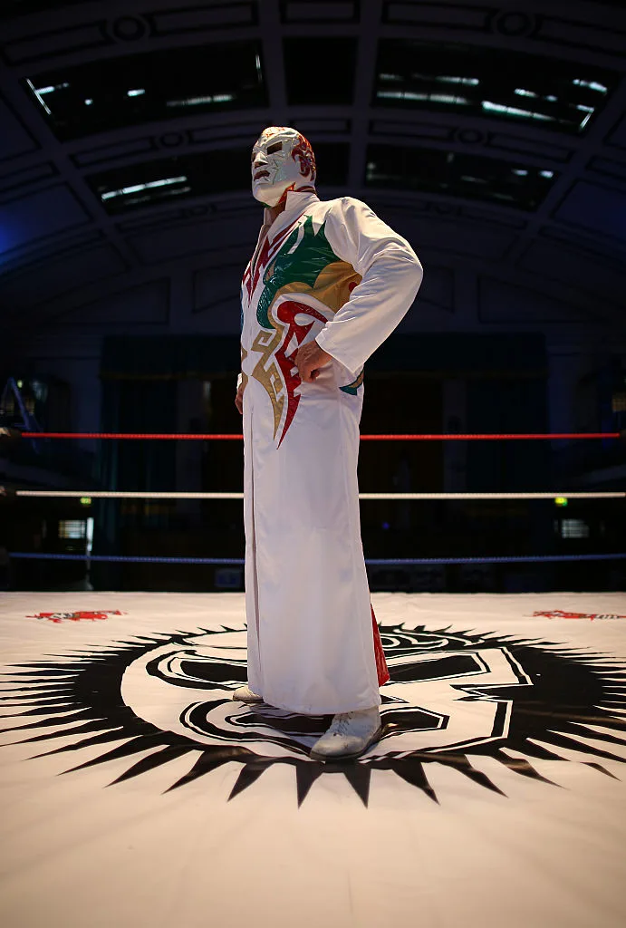 ¿Cuánto gana una estrella de WWE y un luchador mexicano? Esta es la diferencia de sueldos