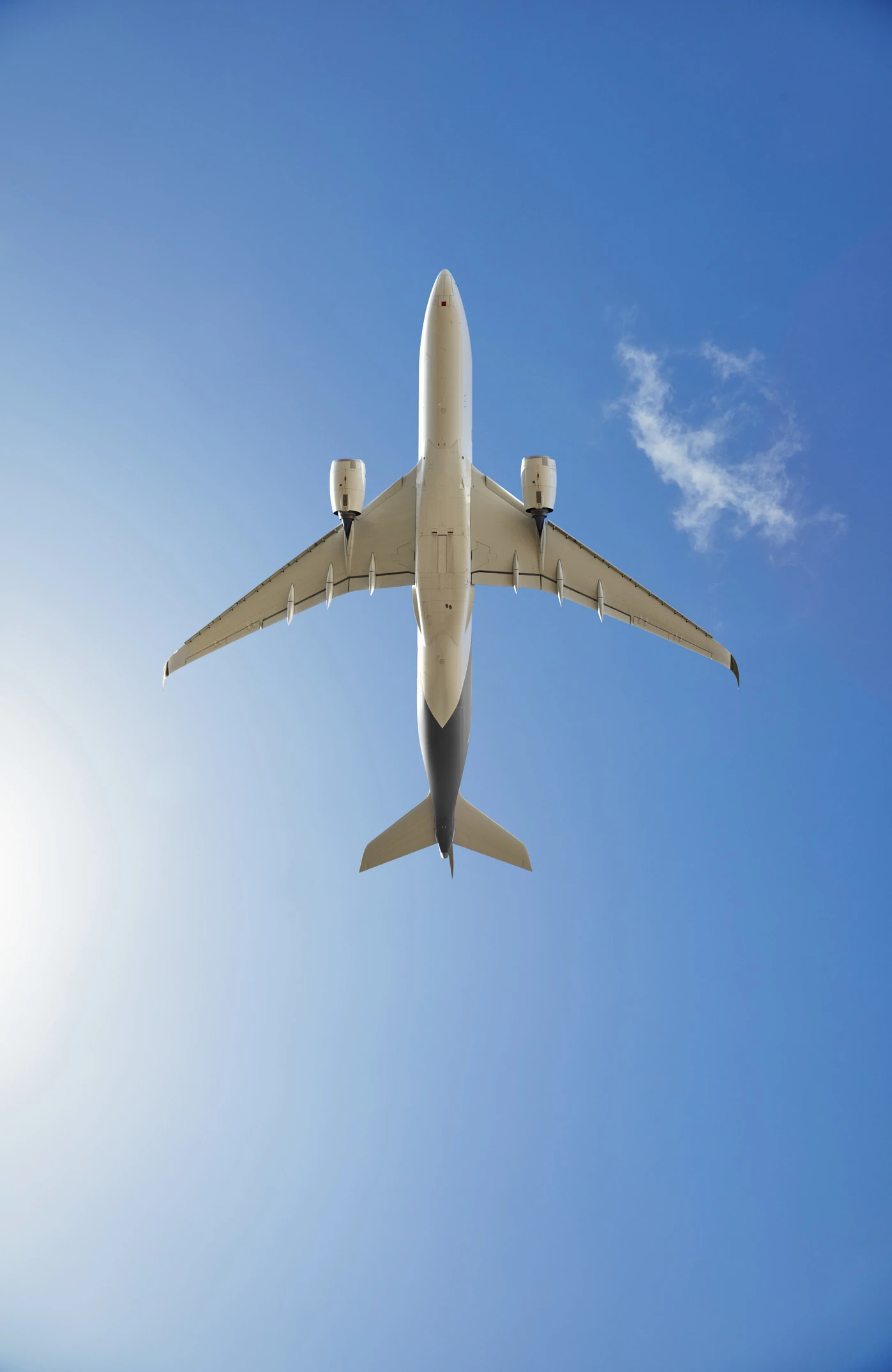 Sbagliano a salire sul volo Ryanair e finiscono a 1.200 km da casa: “Sconcertati”