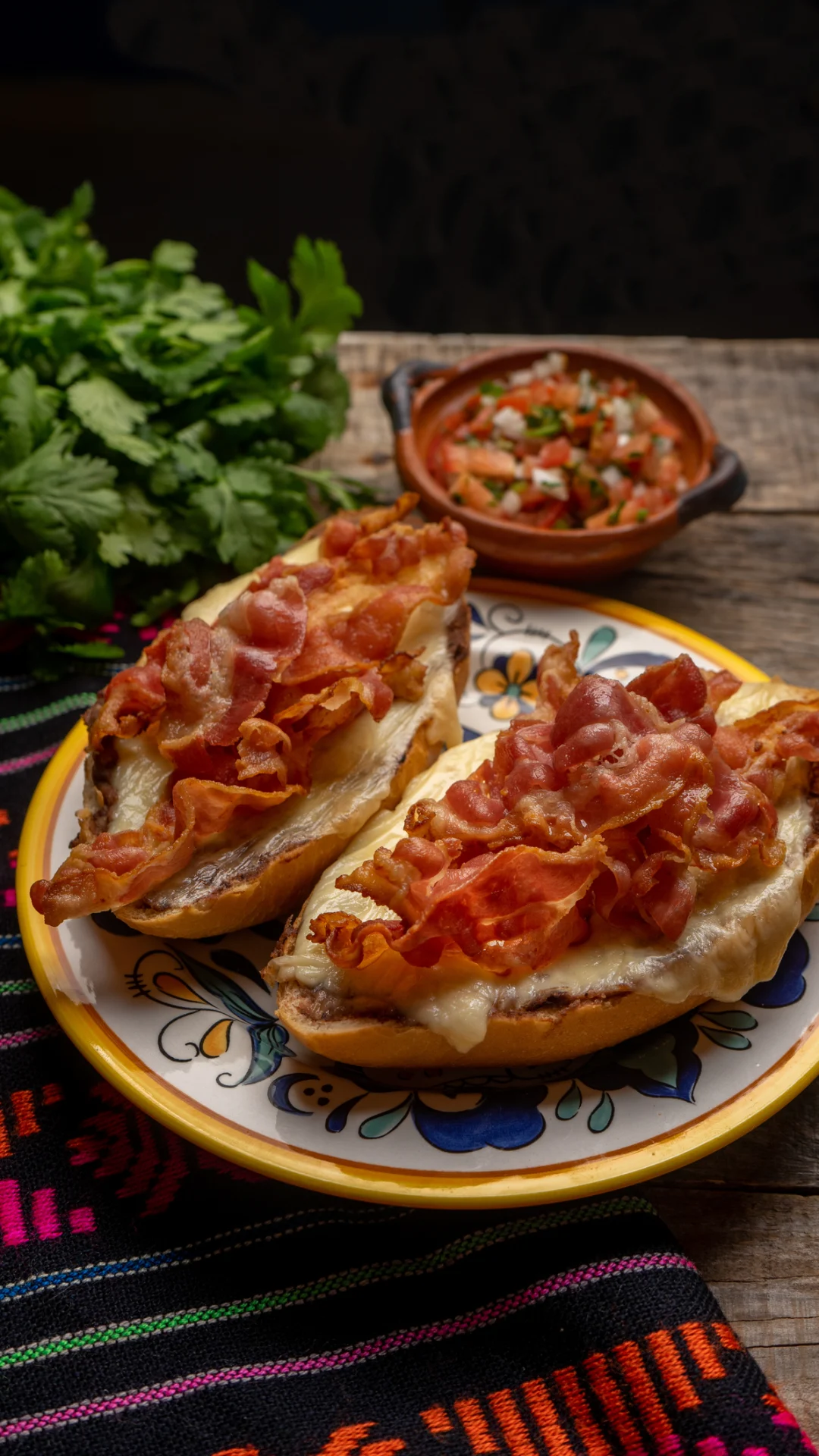 Desayuno mexicano: prepara de manera fácil unos molletes con huevo