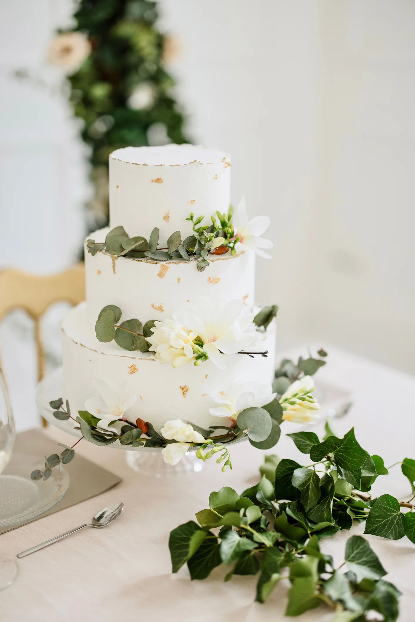 There's no shame in JILTING your friends' wedding