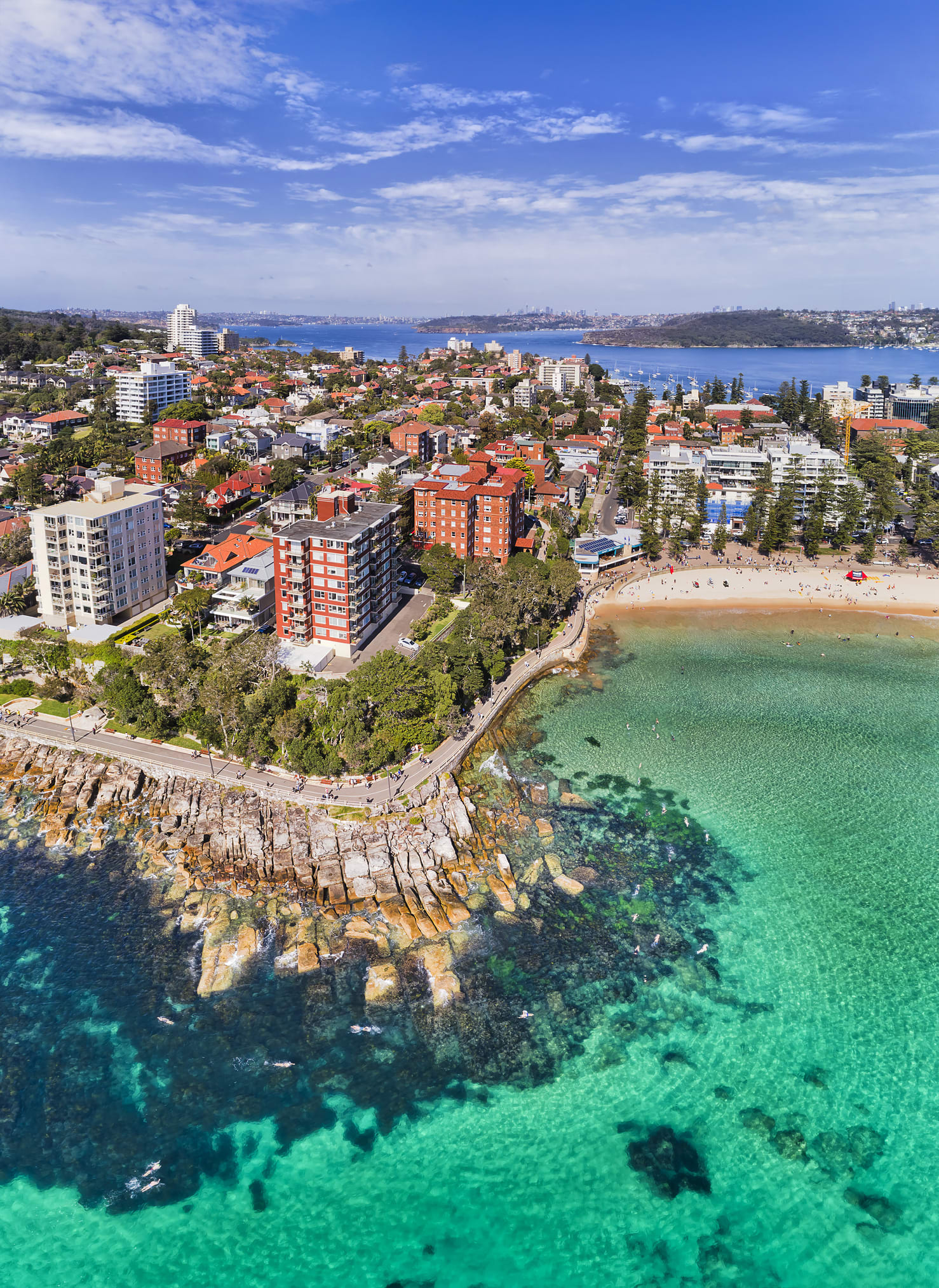 Sydney cafe cops heat for charging 20 cents just to CUT a roll