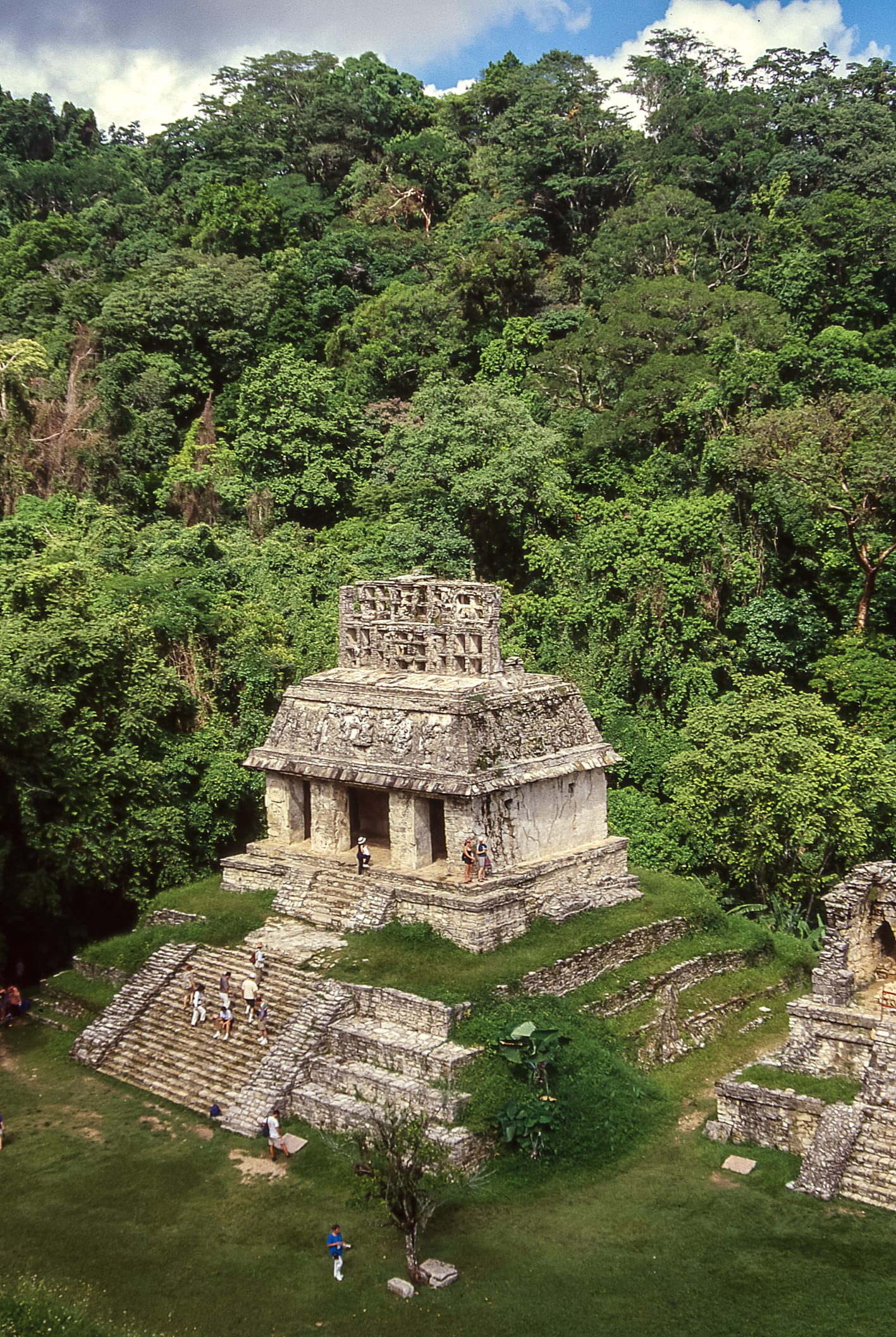 Templos mayas más allá de Tulum y Chichen Itzá