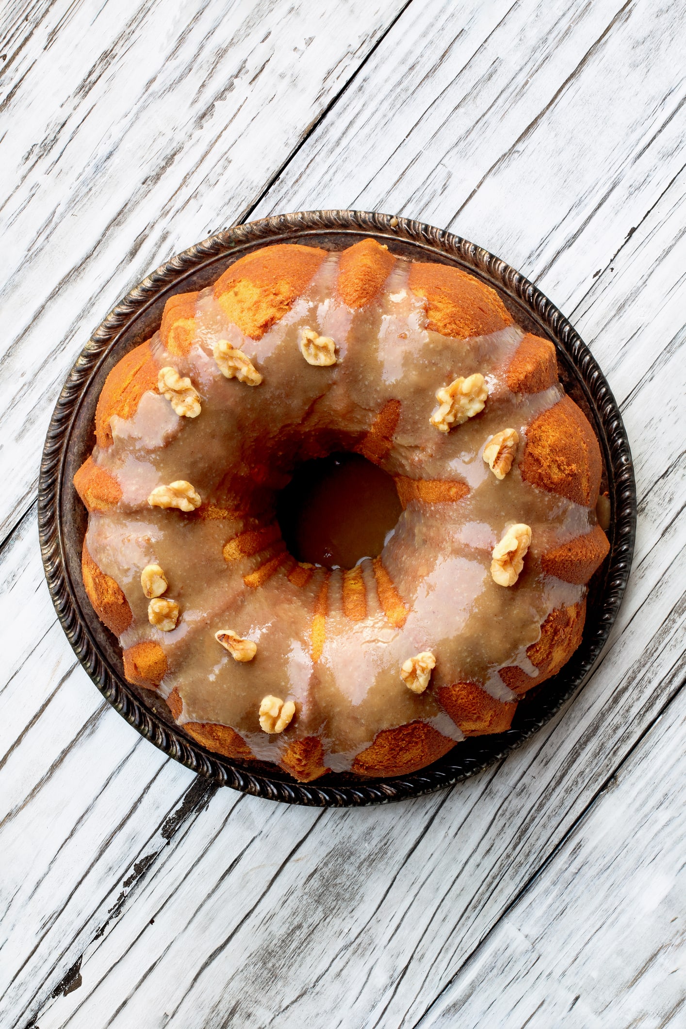 Bundt cake de especiarias e frutos secos