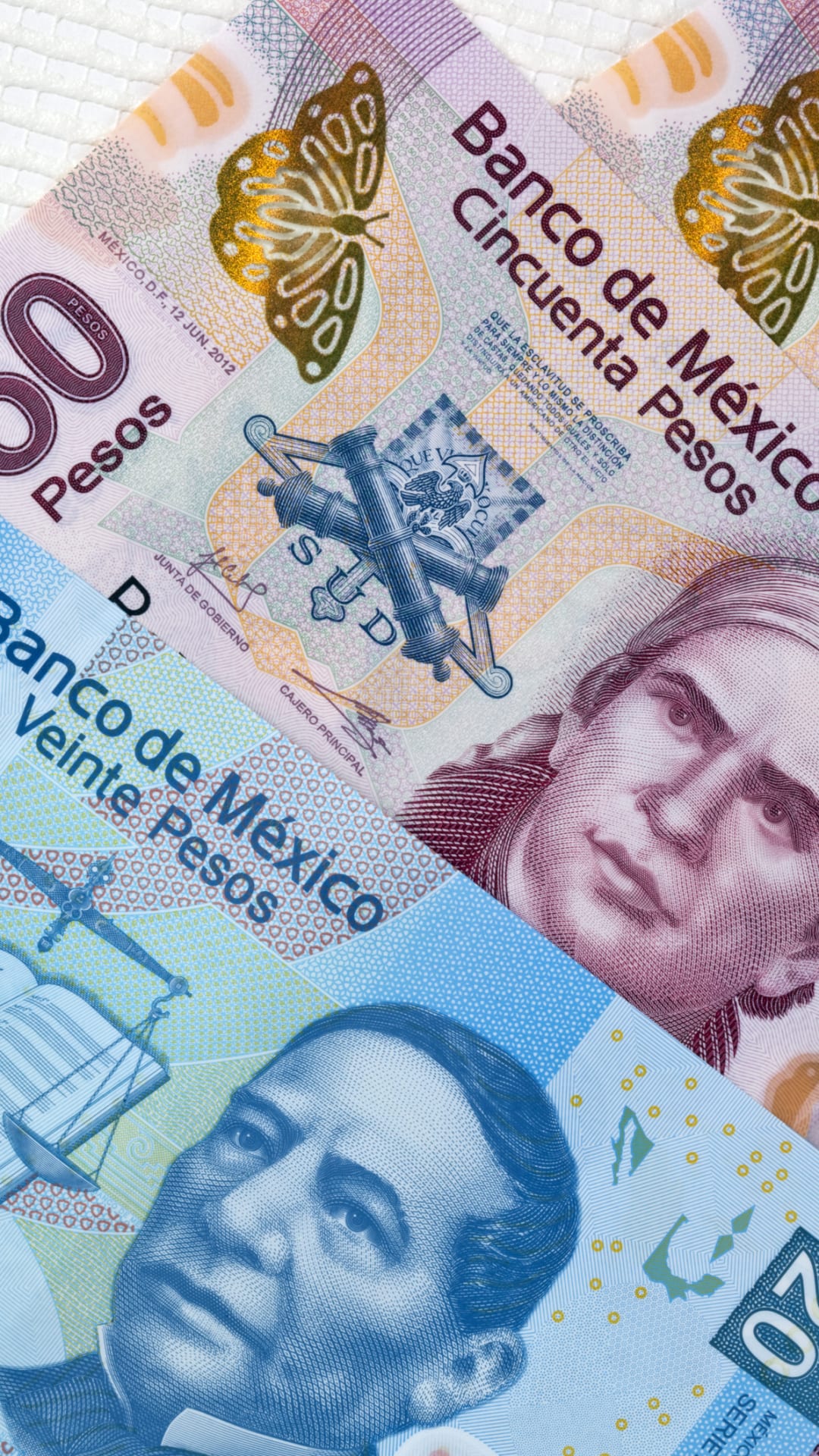 ¿Los billetes antiguos conservan su valor; me pueden pagar con uno?