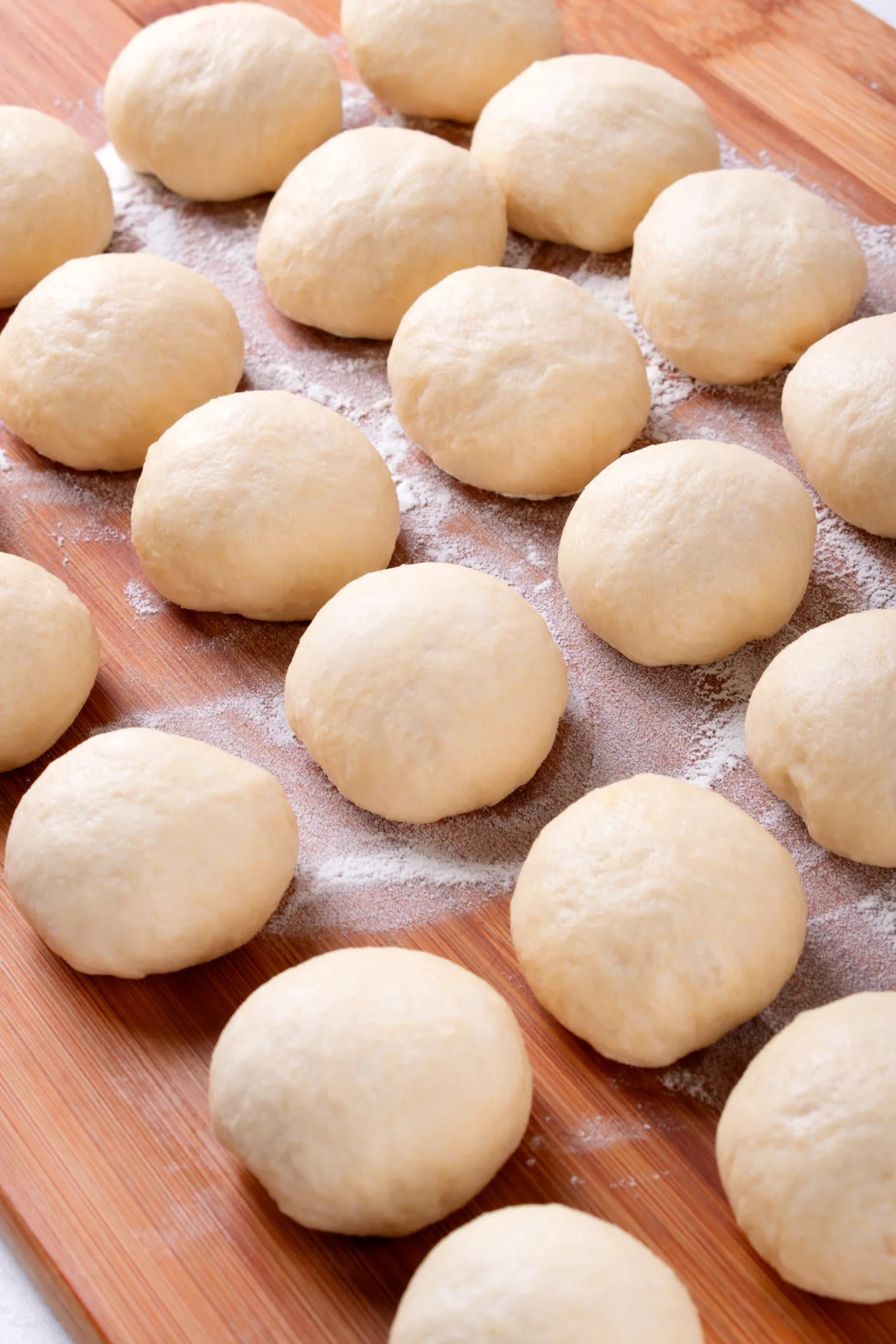 Chiamatela pizza, anche se non lo è: quali sono le “pizze non pizze” d’Italia